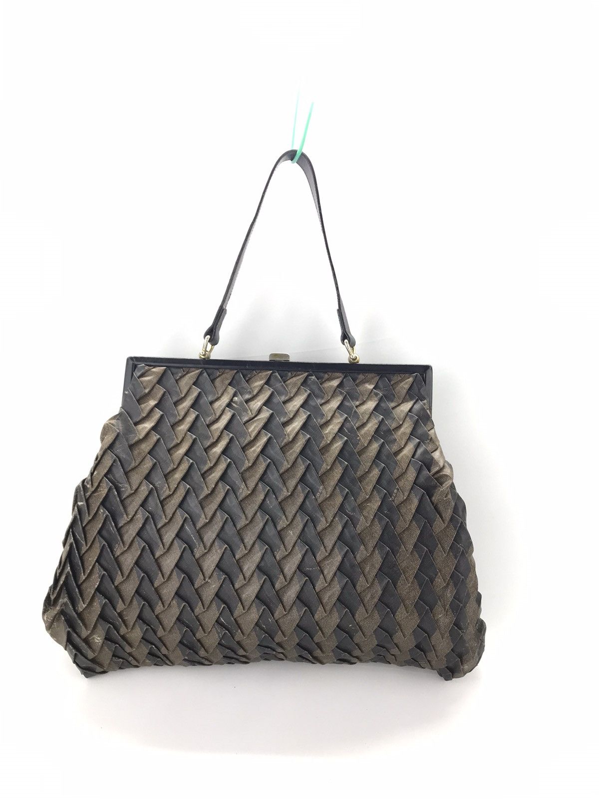 Fendi ❌Last Drop❌ 🔥Rare🔥 Auth Fendi Kelly Style one handle bag Size ONE SIZE - 4 Thumbnail
