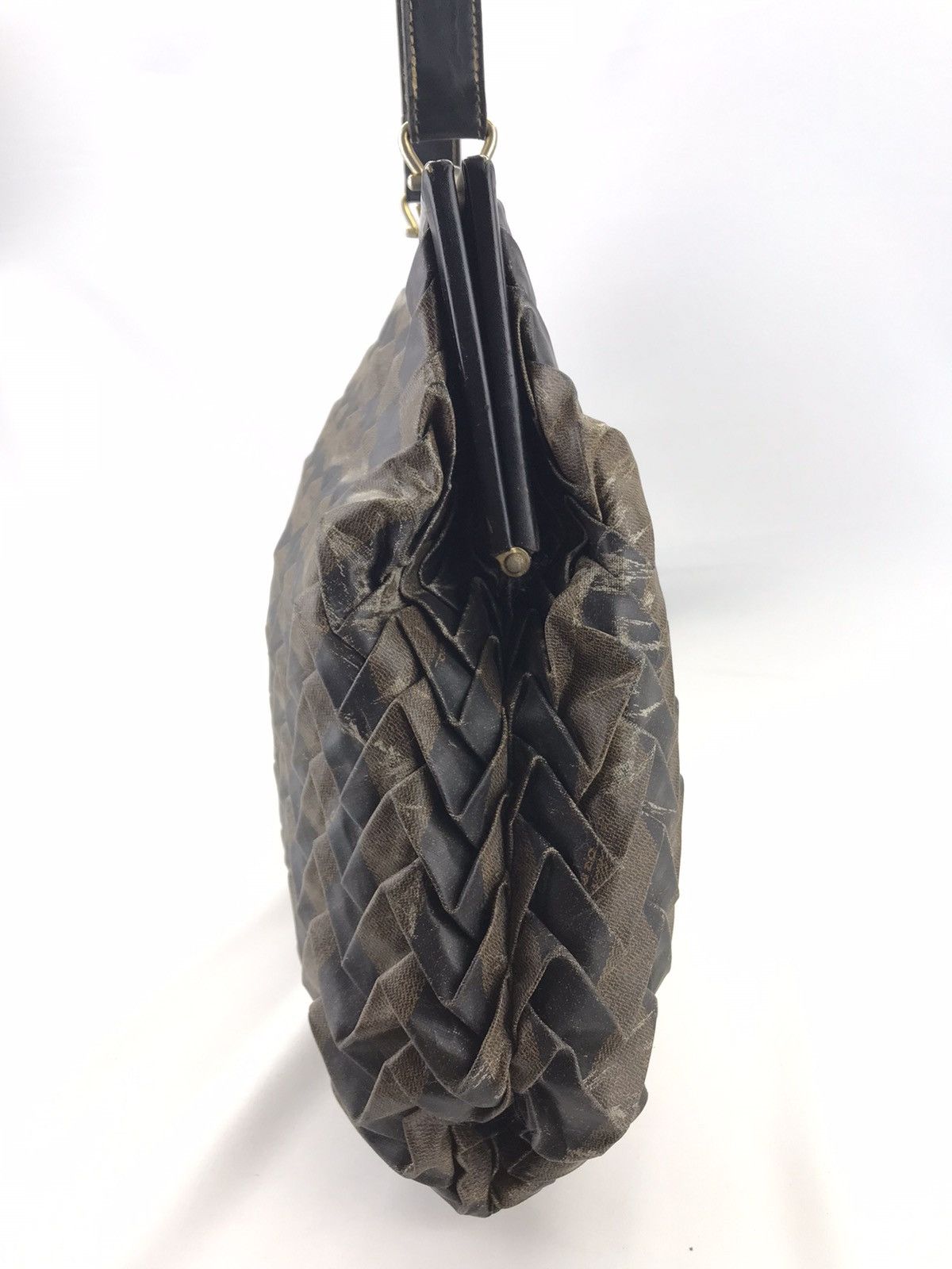 Fendi ❌Last Drop❌ 🔥Rare🔥 Auth Fendi Kelly Style one handle bag Size ONE SIZE - 9 Thumbnail