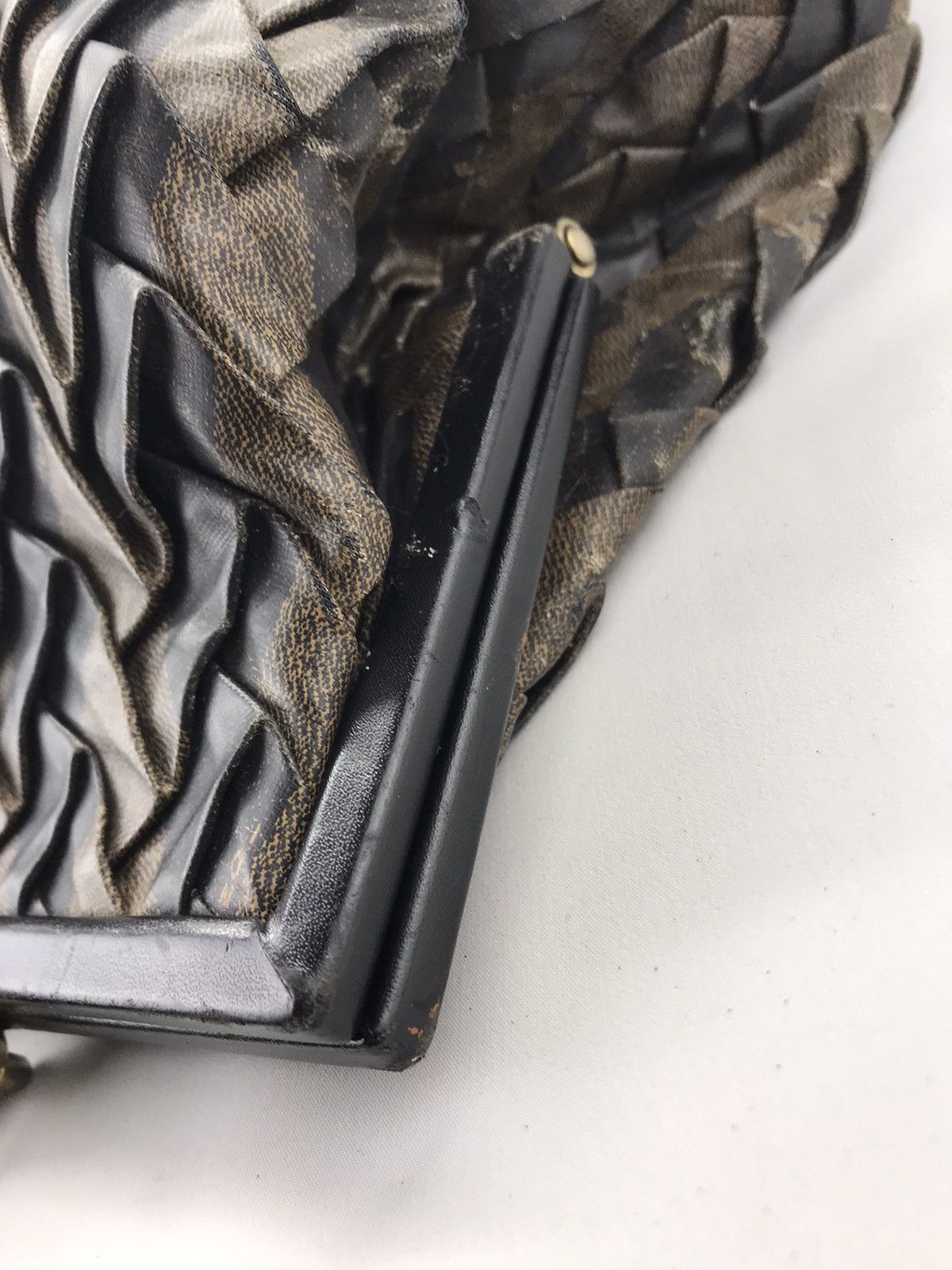 Fendi ❌Last Drop❌ 🔥Rare🔥 Auth Fendi Kelly Style one handle bag Size ONE SIZE - 21 Thumbnail