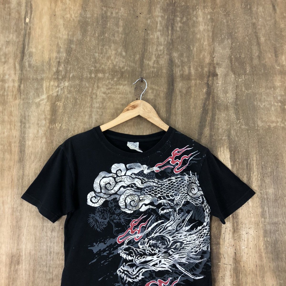 Japanese Brand DLL Japan Dragon Black Tshirt vintage #101 Size US S / EU 44-46 / 1 - 2 Thumbnail
