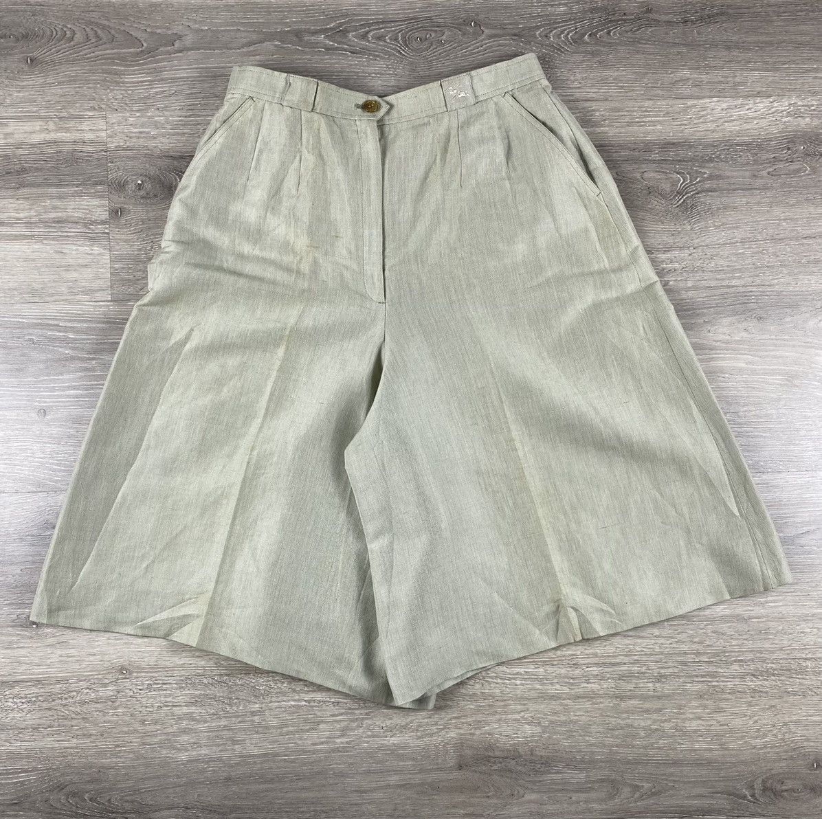 Burberry ASAP ‼️ Vintage Burberry Short Pants Size 25" / US 0 / IT 36 - 1 Thumbnail