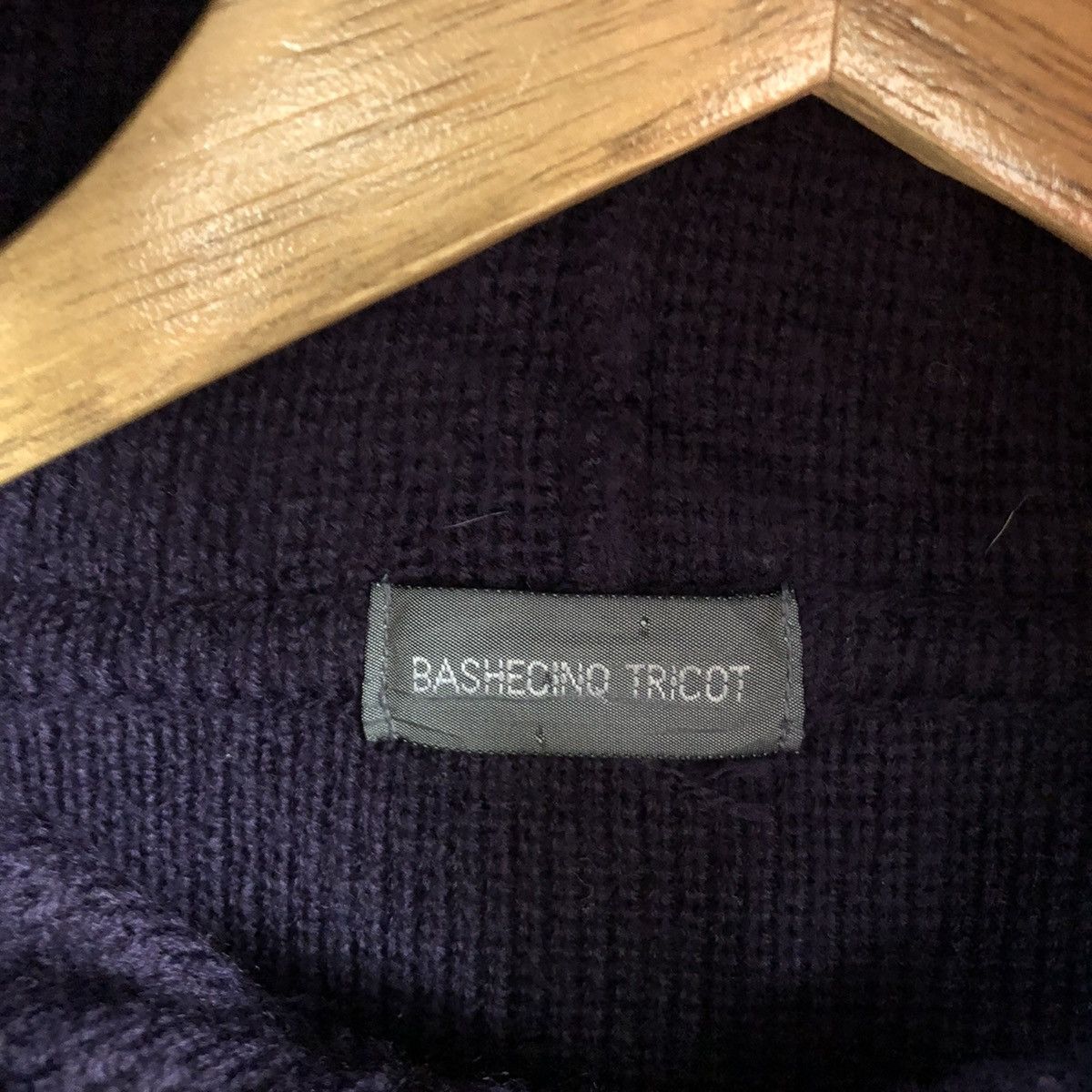 Aran Isles Knitwear Basnerico Tricot Hoodies Dark Purple Knitwear vintage #6336 Size US M / EU 48-50 / 2 - 5 Thumbnail