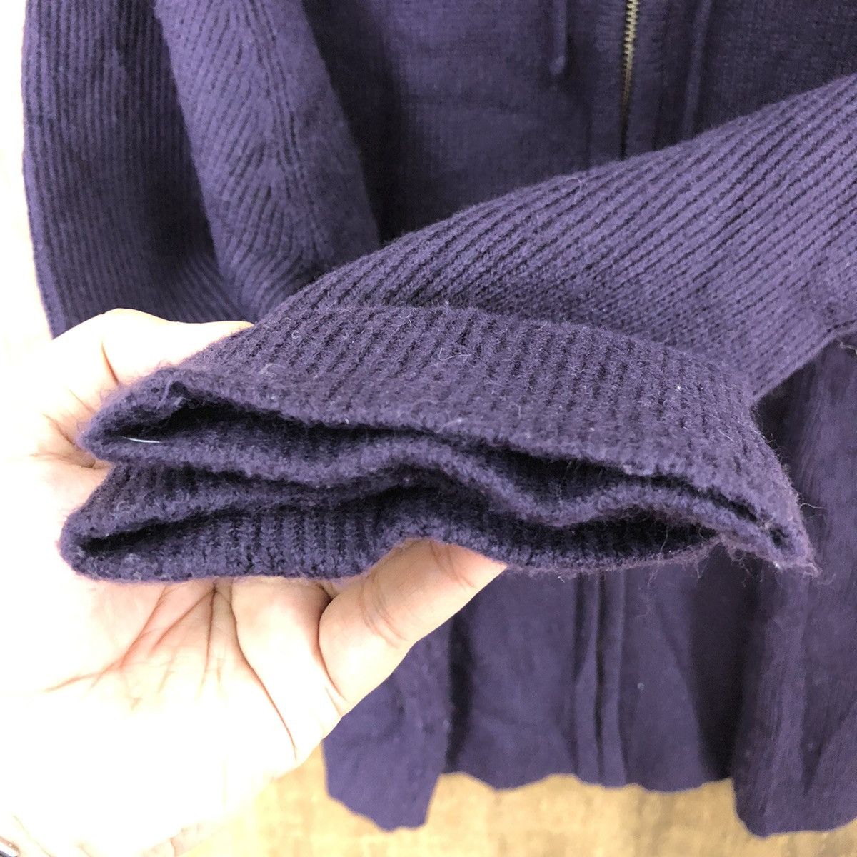 Aran Isles Knitwear Basnerico Tricot Hoodies Dark Purple Knitwear vintage #6336 Size US M / EU 48-50 / 2 - 4 Thumbnail