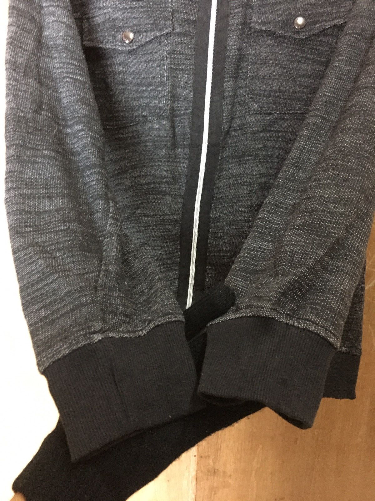 Japanese Brand × Vintage ILLS The Finest Quality & Tradition Zipper Sweatshirt Size US L / EU 52-54 / 3 - 6 Thumbnail