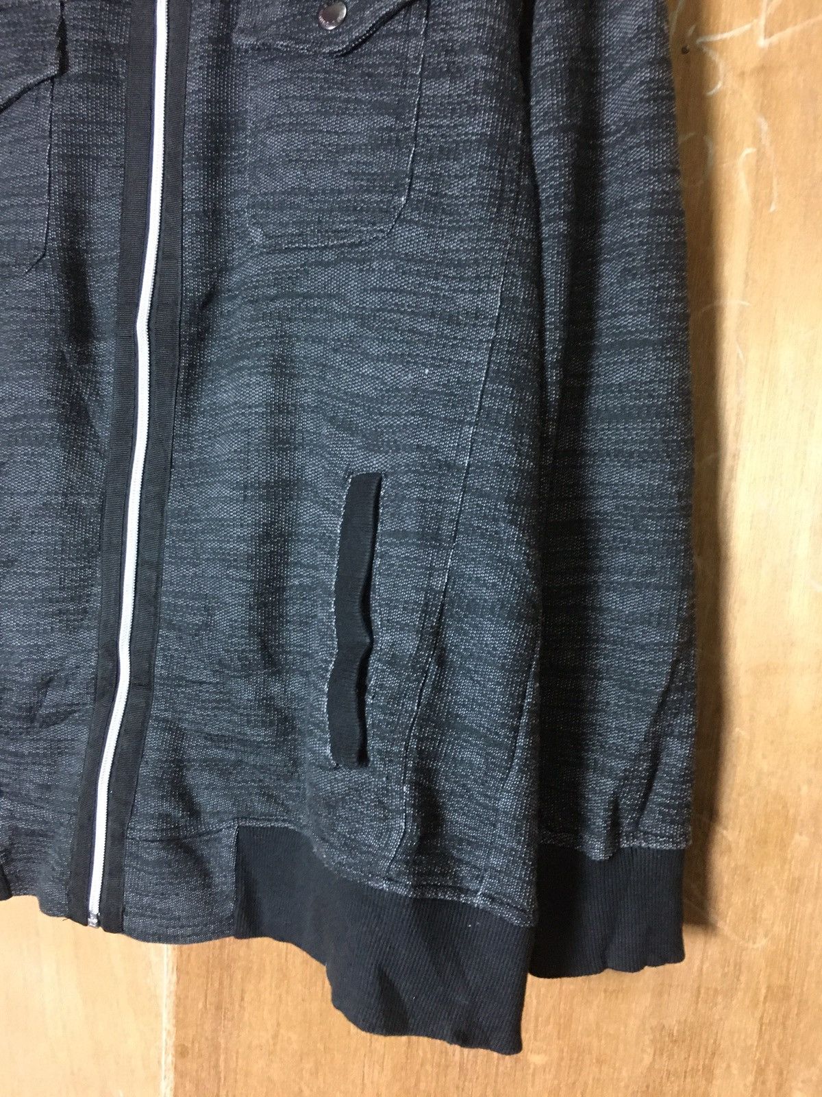 Japanese Brand × Vintage ILLS The Finest Quality & Tradition Zipper Sweatshirt Size US L / EU 52-54 / 3 - 3 Thumbnail