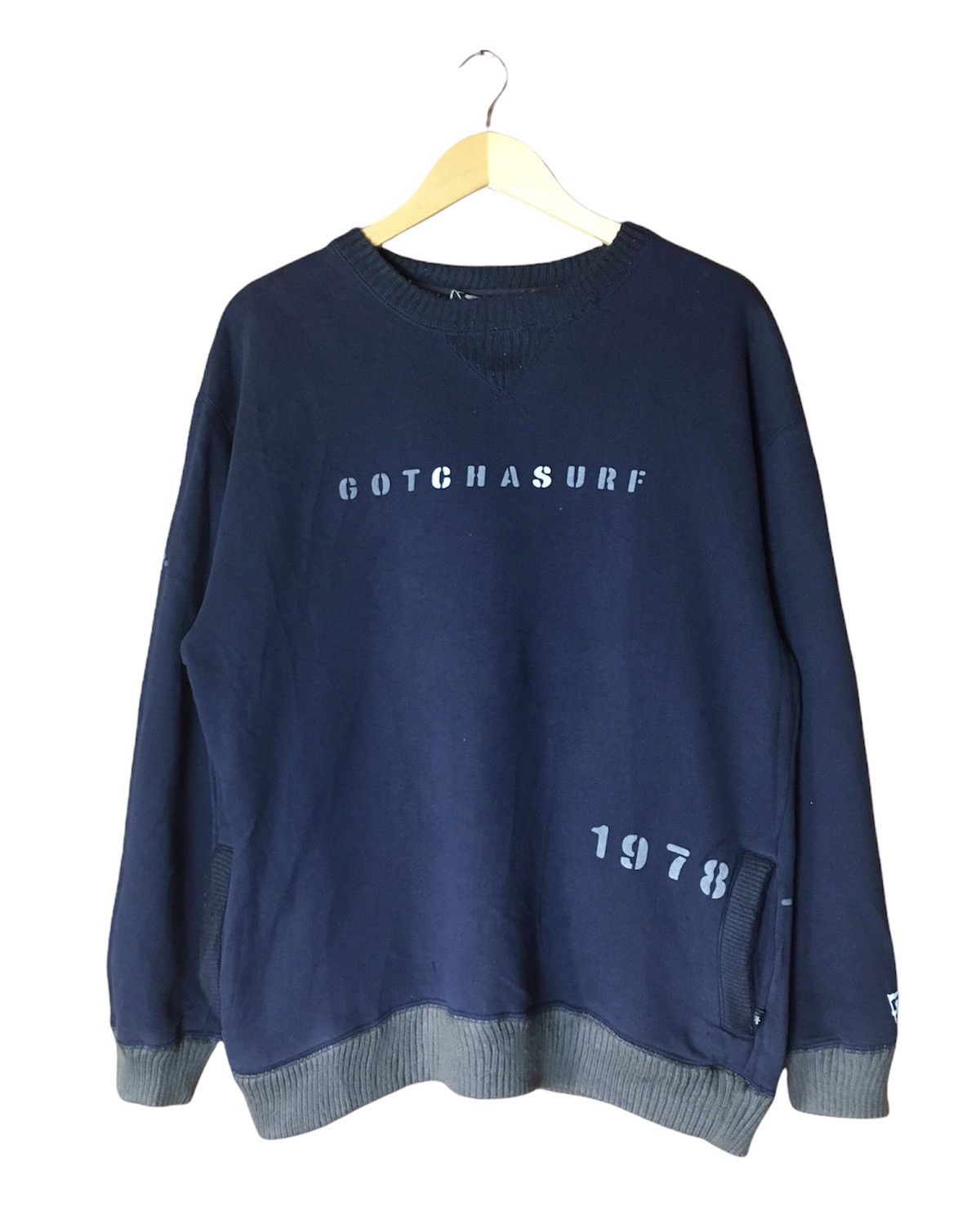 Gotcha × Vintage Vintage Gotcha Surf Sweatshirt Japanese Brand Size US L / EU 52-54 / 3 - 1 Thumbnail