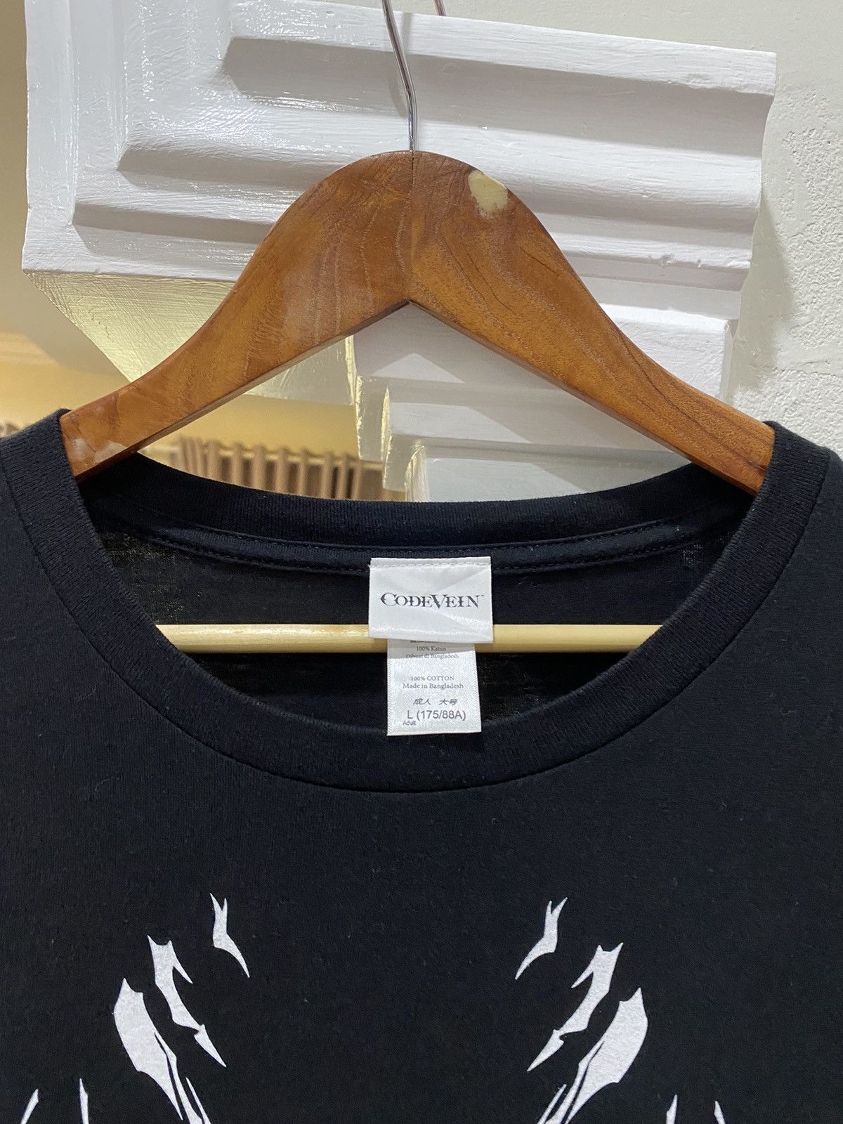 The Game × Vintage Vintage Code Vein Game Tee Size US L / EU 52-54 / 3 - 4 Thumbnail