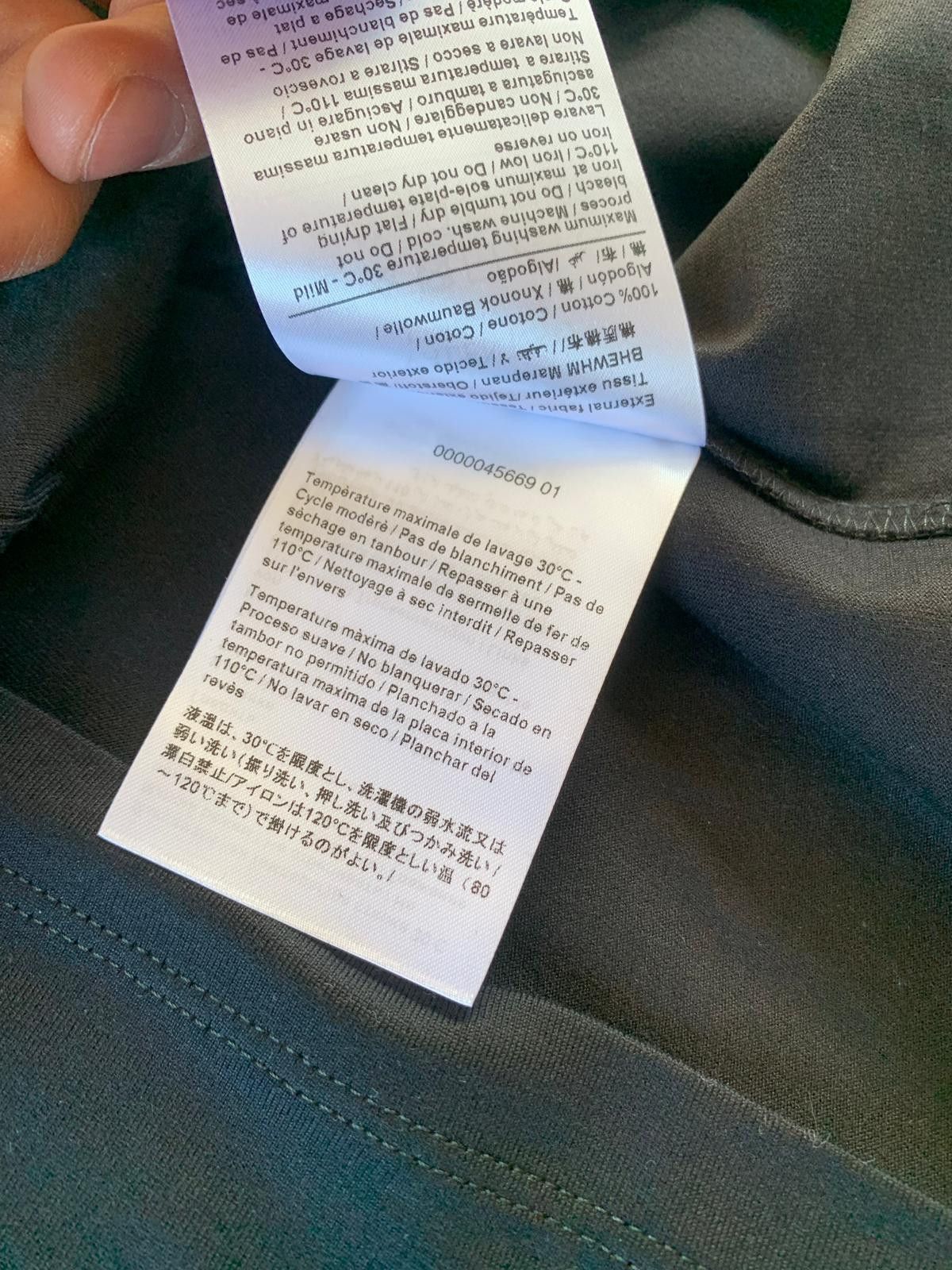 Valentino Logo Tee, SS in Black Size US S / EU 44-46 / 1 - 10 Thumbnail