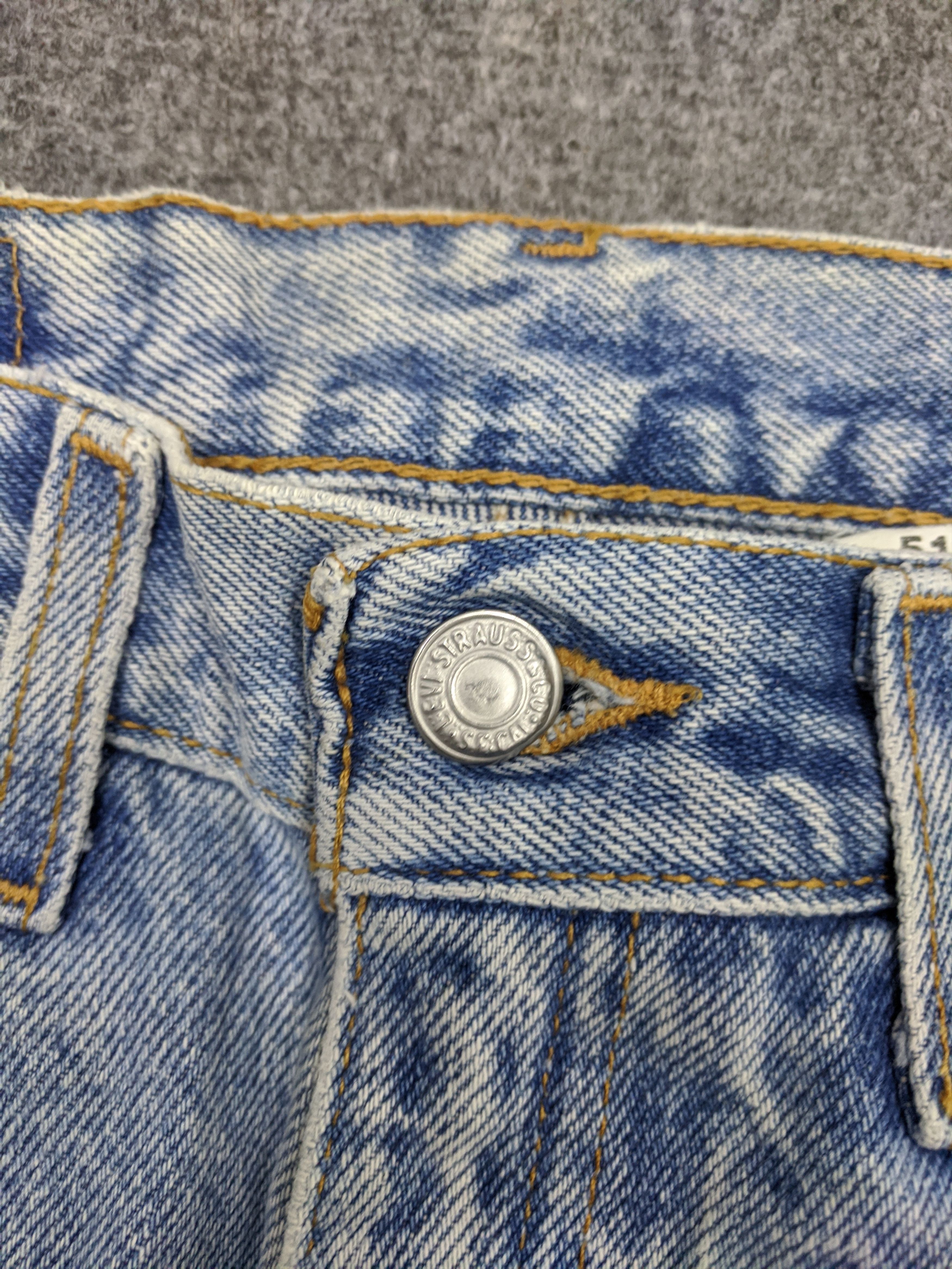 Levi's Vintage 90s Levis 512 Jeans Lightwash DP0897 Size US 28 / EU 44 - 7 Thumbnail