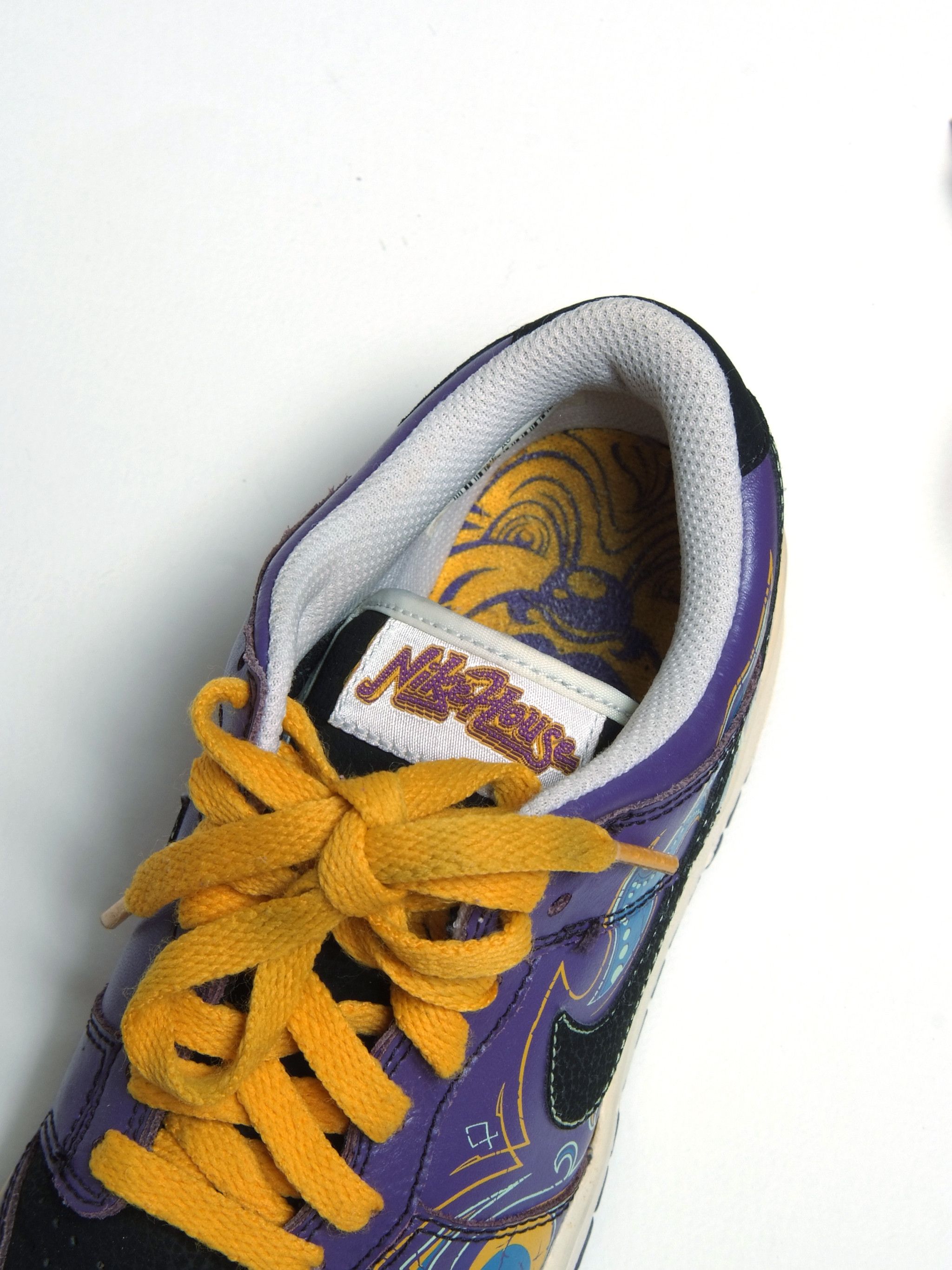 Nike Vintage NIKE Dunk Low Premium GS 'Fun House' EU 35.5-36 Size US 5.5 / IT 35.5 - 7 Thumbnail