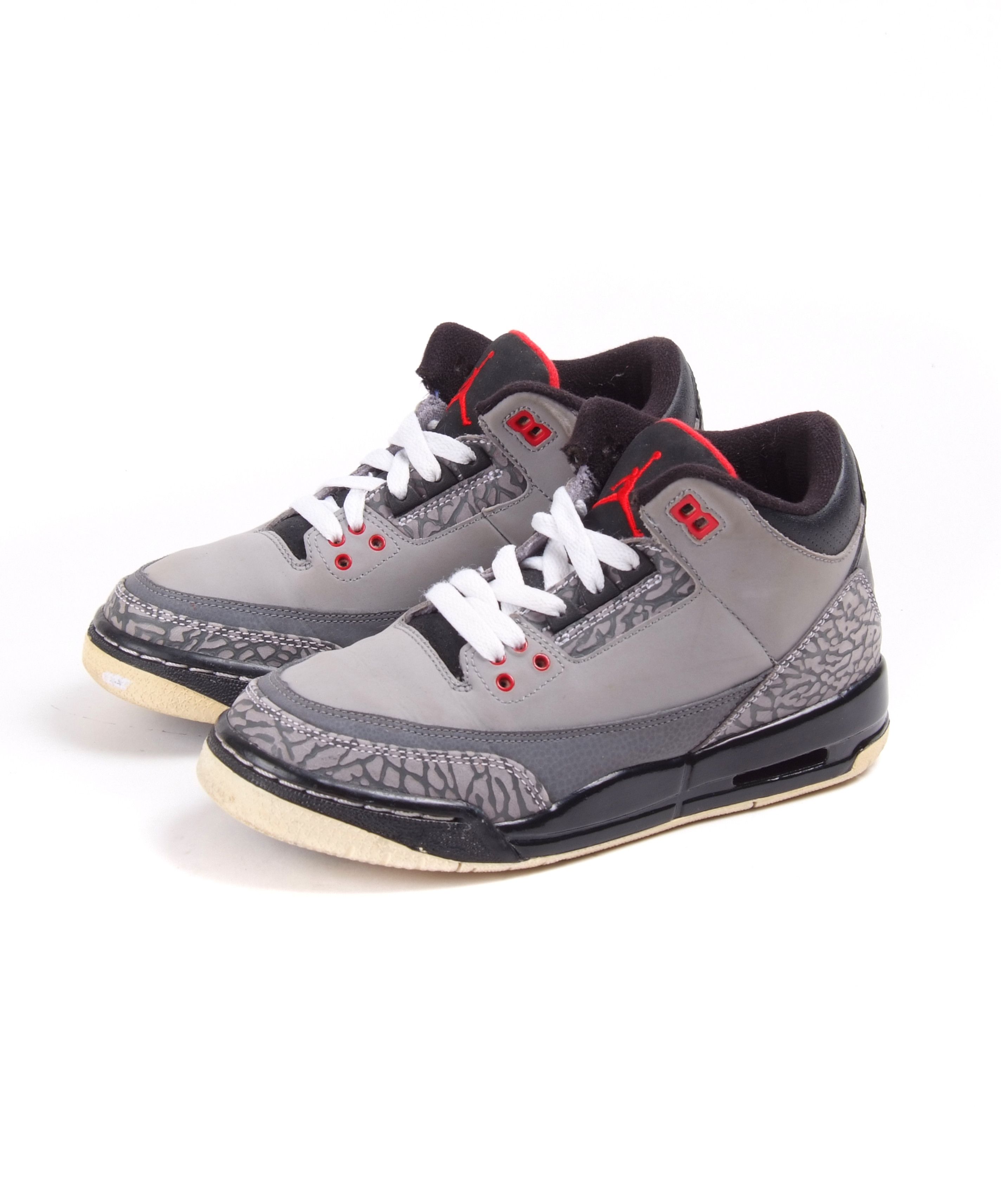 Jordan Brand Vintage AIR JORDAN 3 RETRO (GS) "STEALTH" Size US 7.5 / IT 37.5 - 1 Thumbnail