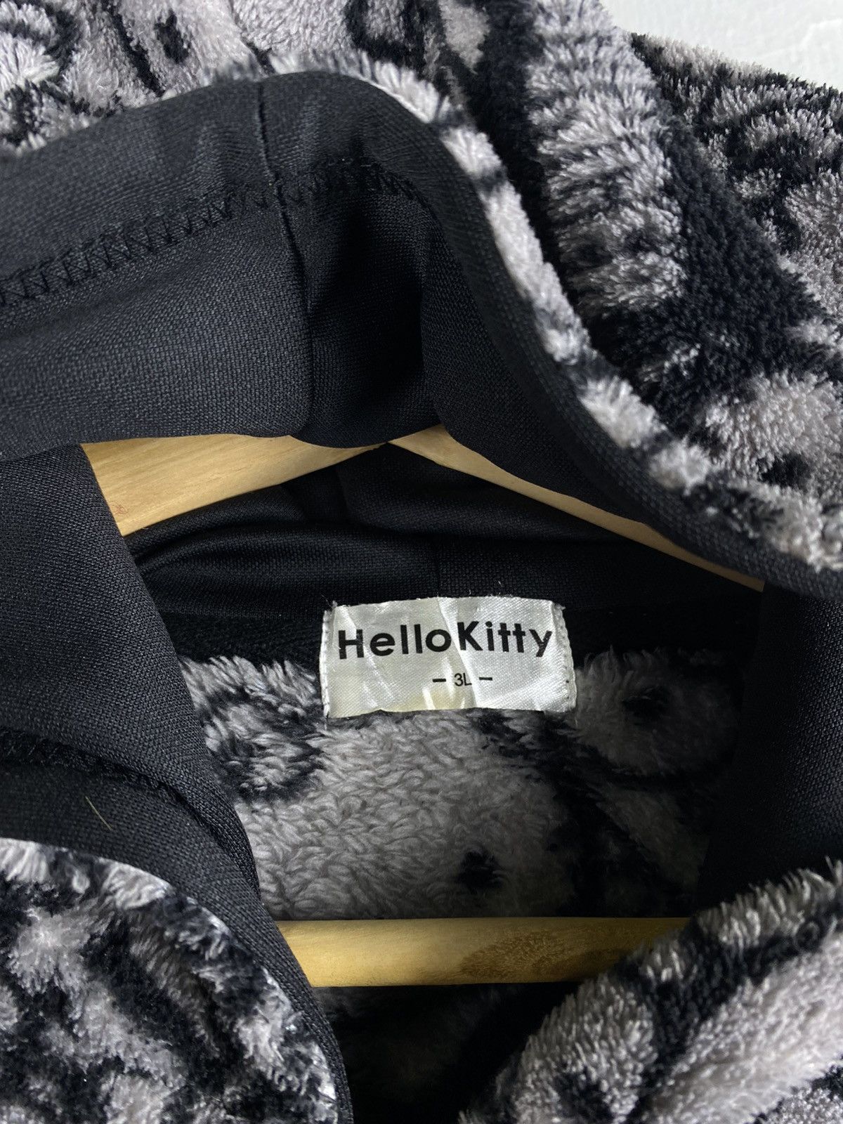 Japanese Brand OFFER 🔥 Vintage Hello Kitty Fleece Fullprint Hoodie Jacket Size XXL / US 16-18 / IT 52-54 - 3 Thumbnail