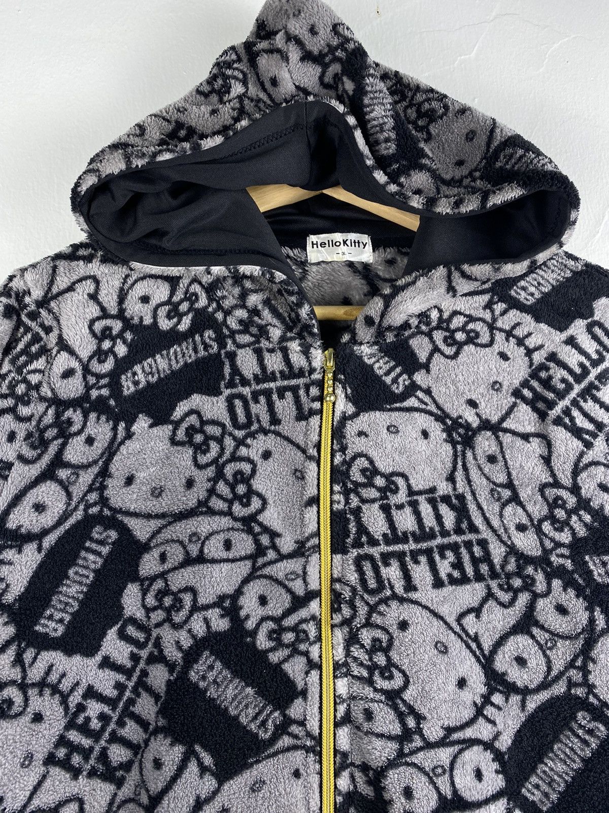 Japanese Brand OFFER 🔥 Vintage Hello Kitty Fleece Fullprint Hoodie Jacket Size XXL / US 16-18 / IT 52-54 - 2 Thumbnail