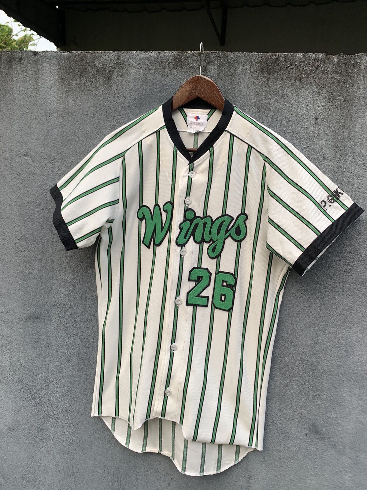Descente ⚾️Vintage WINGS 26 Beautiful Striped Baseball Jersey Size US S / EU 44-46 / 1 - 4 Thumbnail