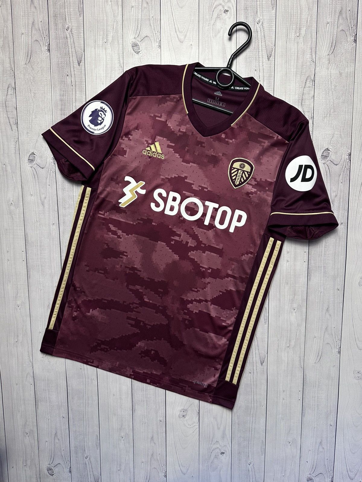 Adidas soccer jersey Leeds United red Camo away size M