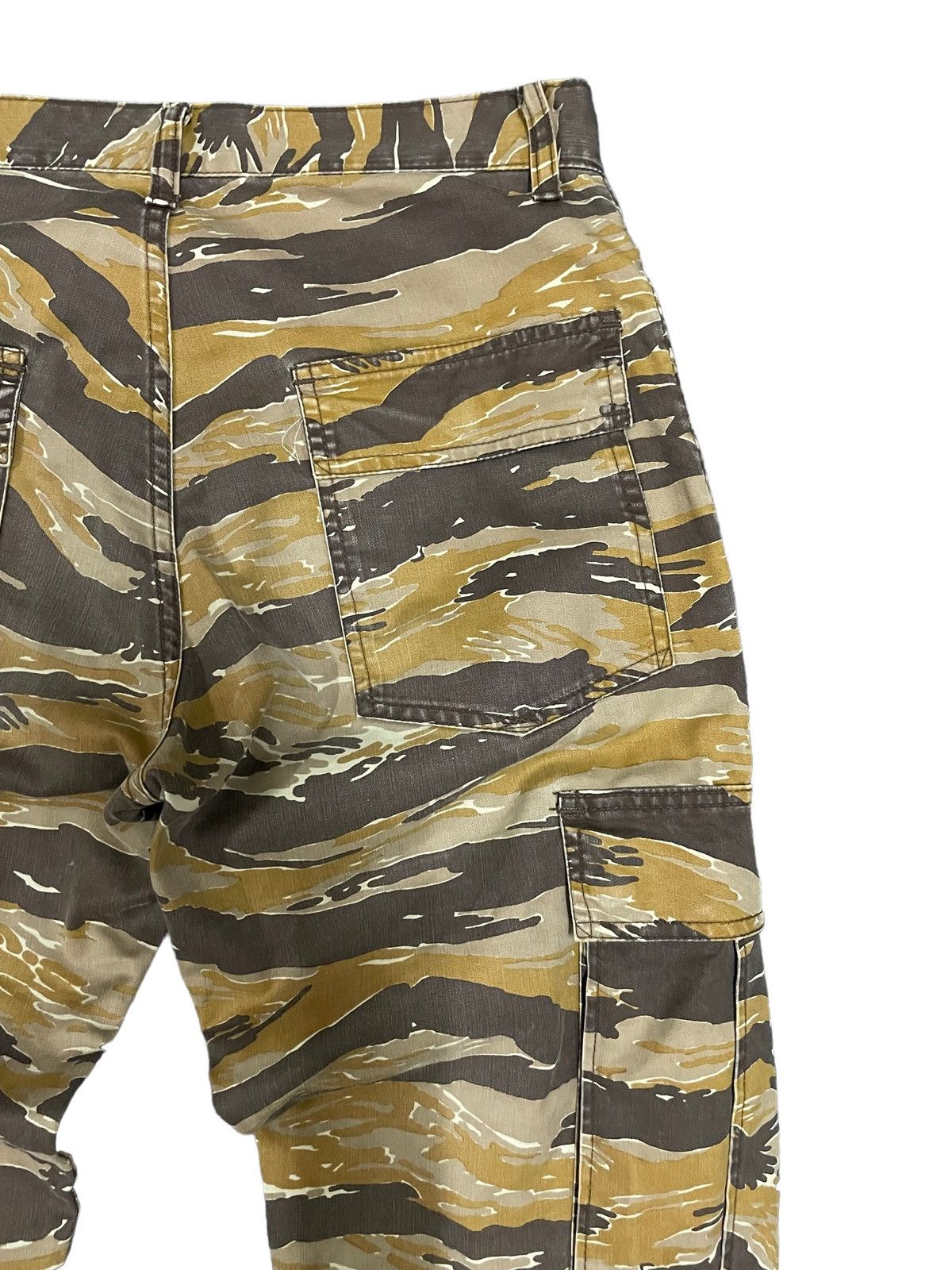 Hysteric Glamour Hysteric Glamour Camouflage Printed Tactical Cargo Pants Size US 30 / EU 46 - 10 Thumbnail