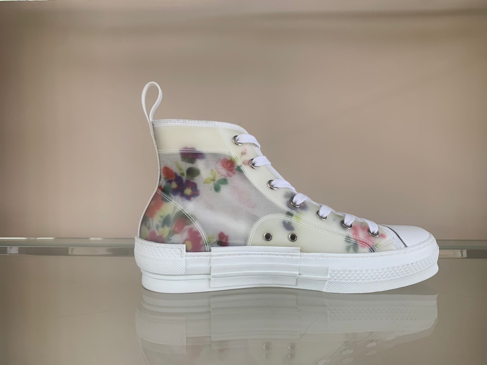 Dior o1rshd1 B23 Floral Oblique in Floral Size US 8 / EU 41 - 9 Thumbnail