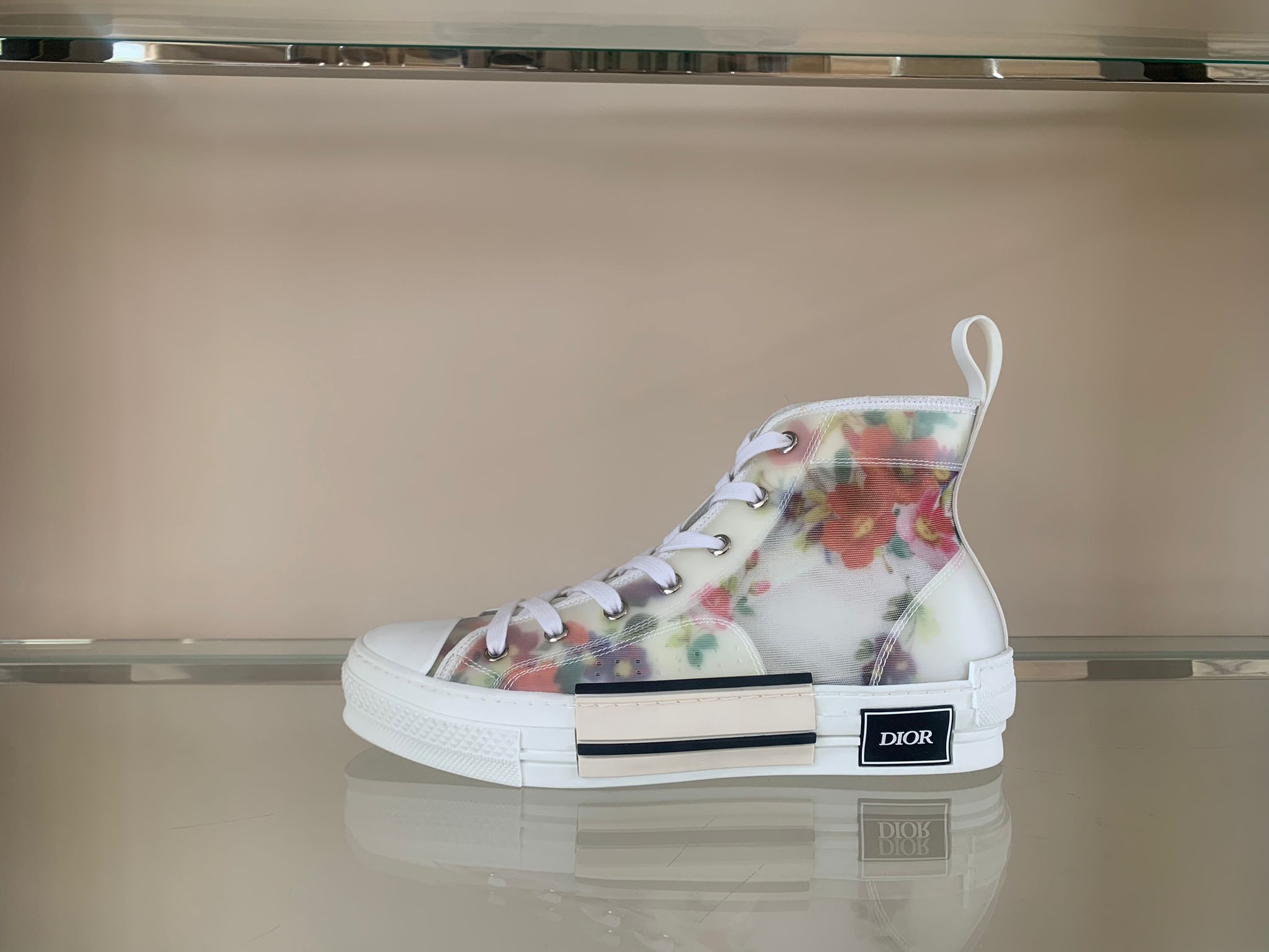 Dior o1rshd1 B23 Floral Oblique in Floral Size US 8 / EU 41 - 1 Thumbnail