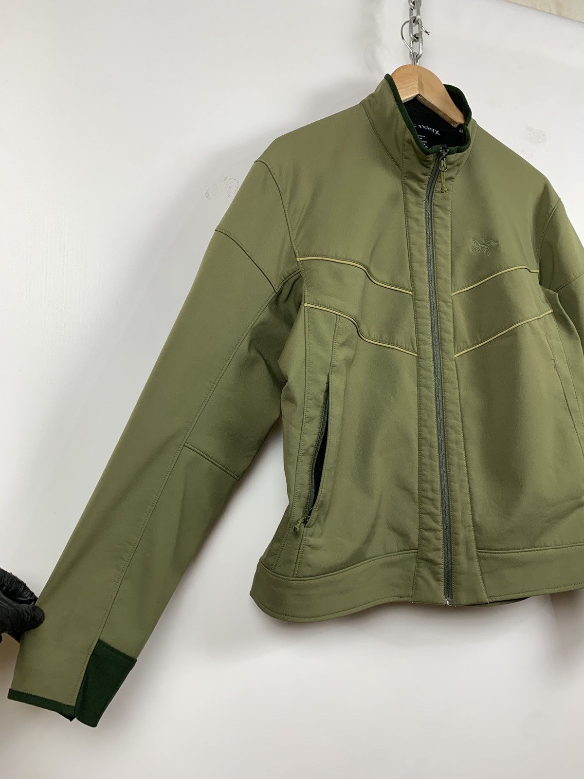 Arc'teryx Vintage Arcteryx Women’s Softshell Khaki Jacket Size XL / US 12-14 / IT 48-50 - 8 Thumbnail