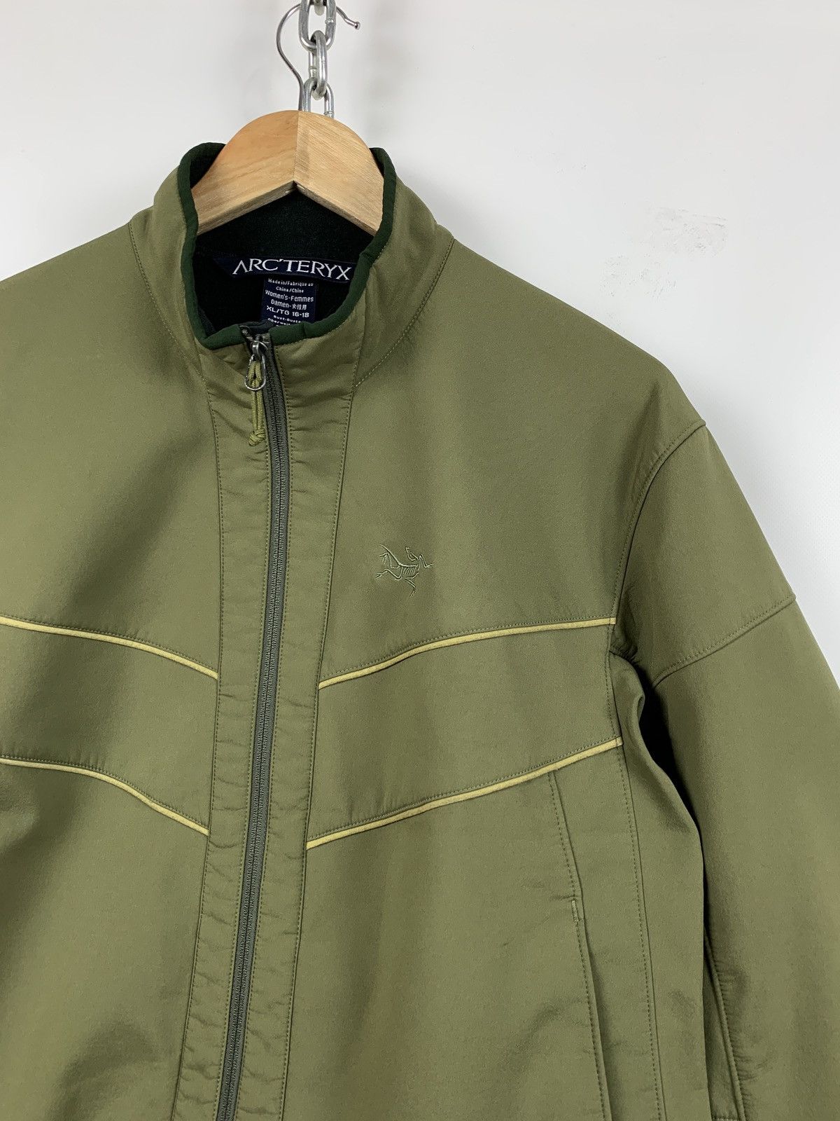 Arc'teryx Vintage Arcteryx Women’s Softshell Khaki Jacket Size XL / US 12-14 / IT 48-50 - 6 Thumbnail