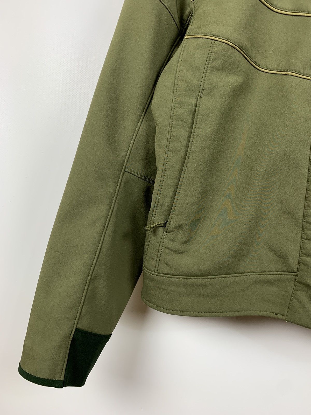 Arc'teryx Vintage Arcteryx Women’s Softshell Khaki Jacket Size XL / US 12-14 / IT 48-50 - 9 Thumbnail