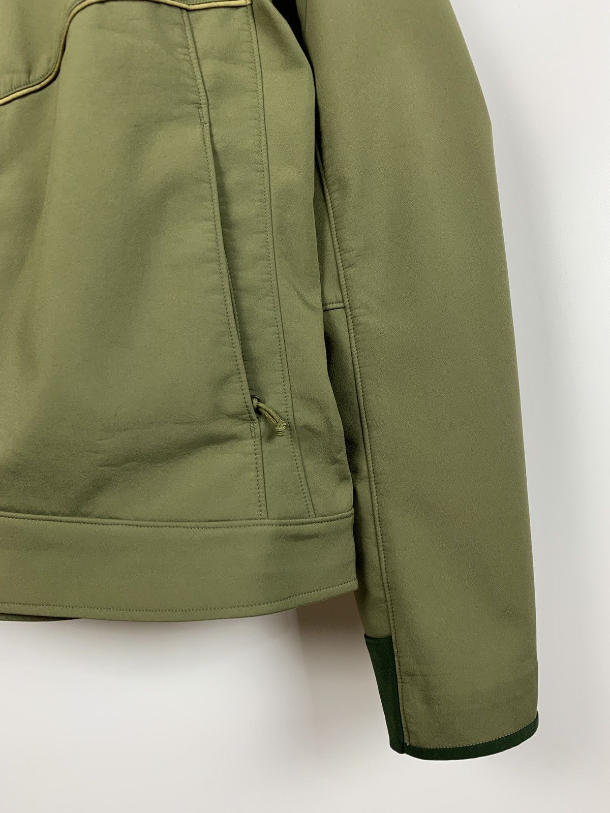 Arc'teryx Vintage Arcteryx Women’s Softshell Khaki Jacket Size XL / US 12-14 / IT 48-50 - 10 Thumbnail