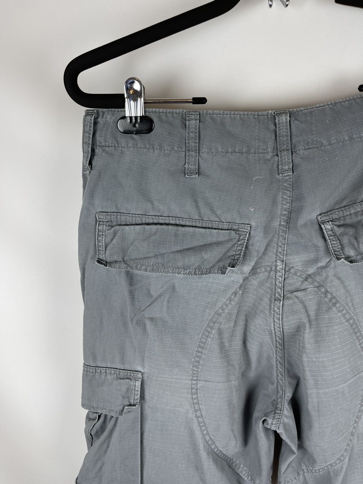 Carhartt Carhartt vintage distressed cargo pants travis Scott style Size US 32 / EU 48 - 10 Thumbnail