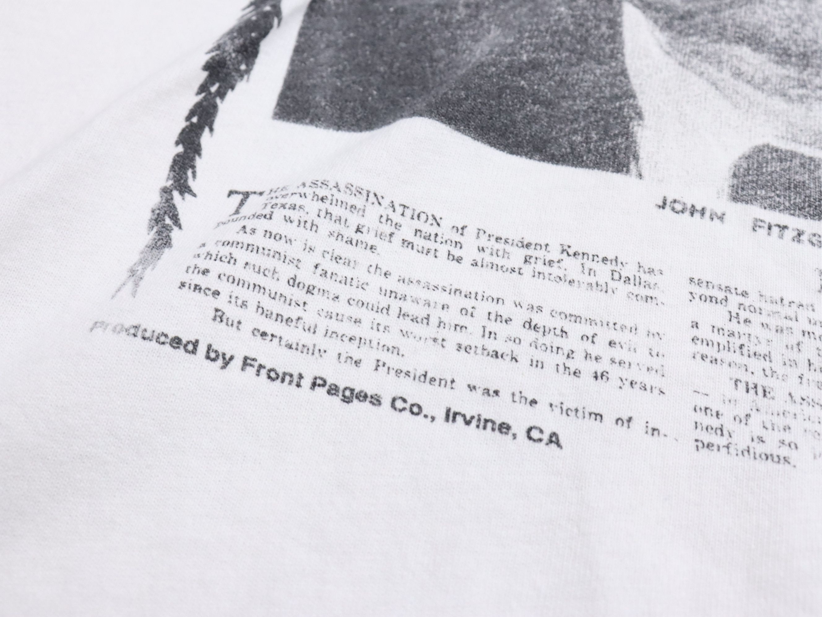 Vintage Vintage John F. Kennedy Newspaper Portrait Spellout Shirt Size US M / EU 48-50 / 2 - 15 Thumbnail