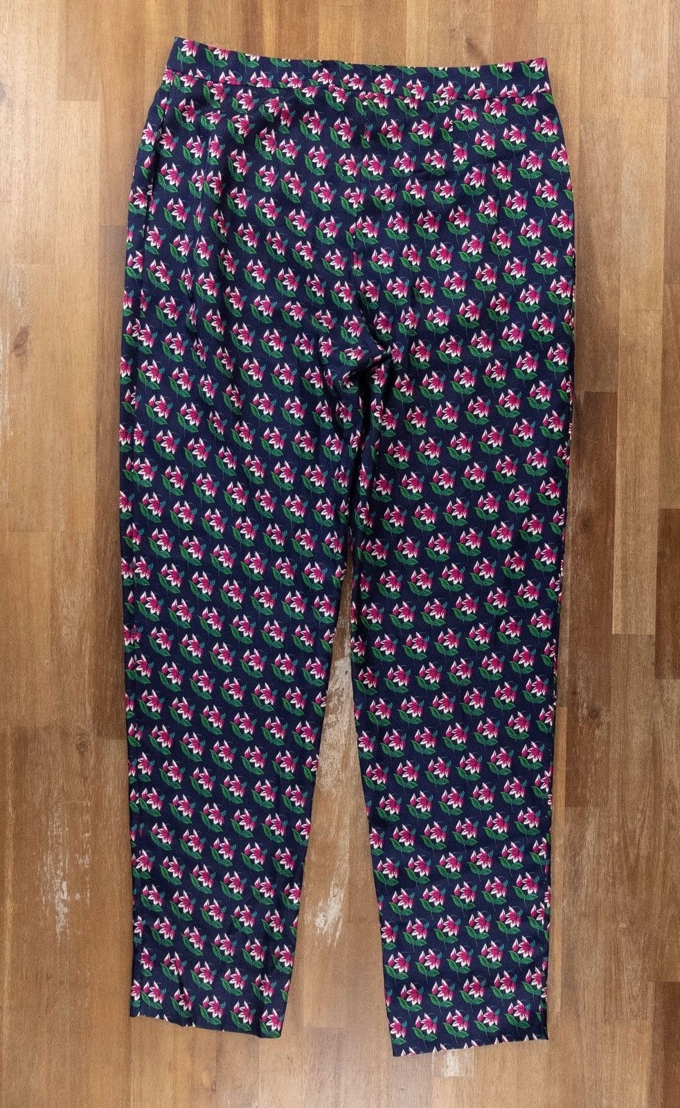 Diane von Furstenberg DIANE VON FURSTENBERG Leni floral navy silk pants trousers 6 Size 28" / US 6 / IT 42 - 9 Thumbnail