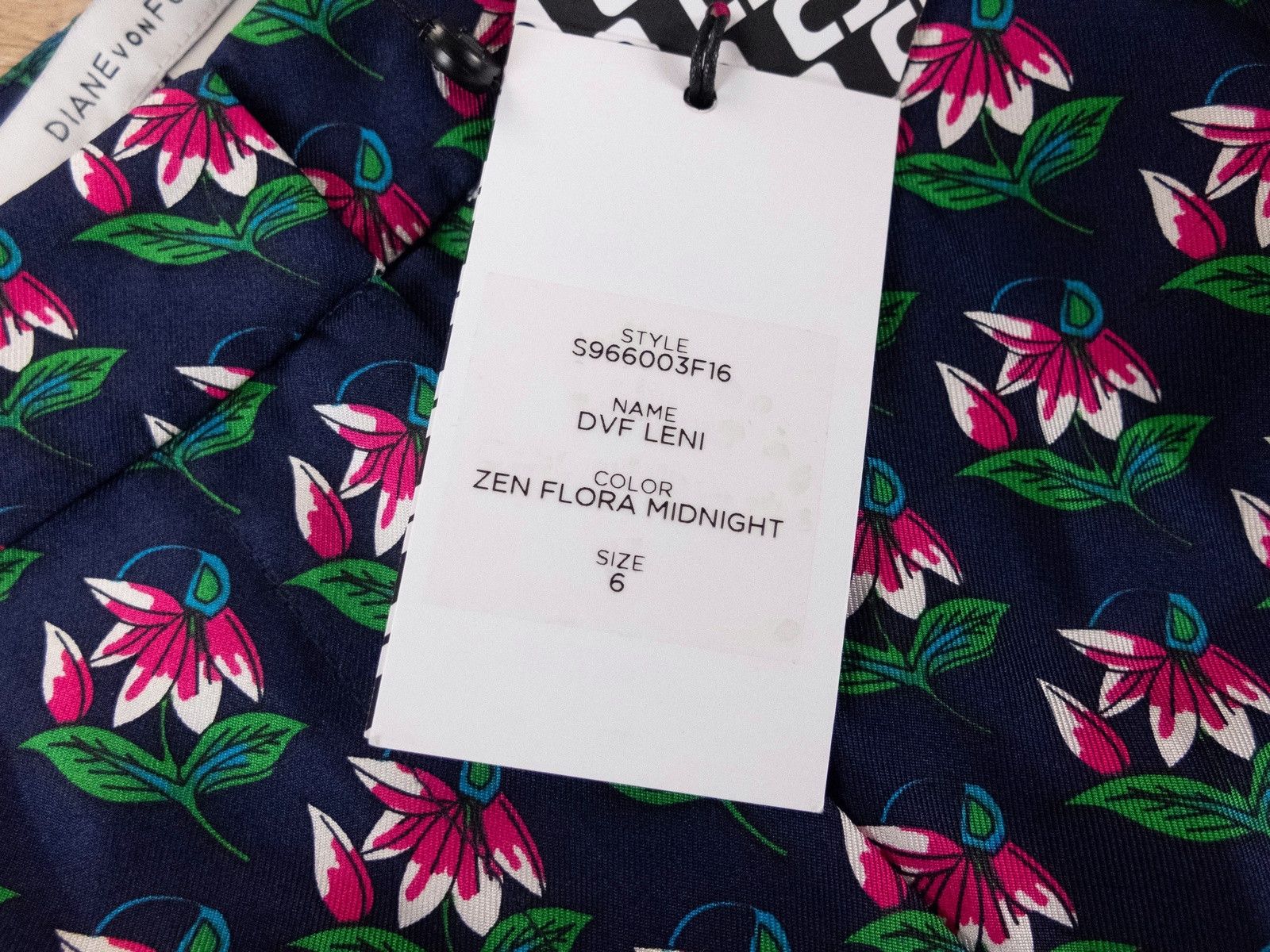 Diane von Furstenberg DIANE VON FURSTENBERG Leni floral navy silk pants trousers 6 Size 28" / US 6 / IT 42 - 5 Thumbnail