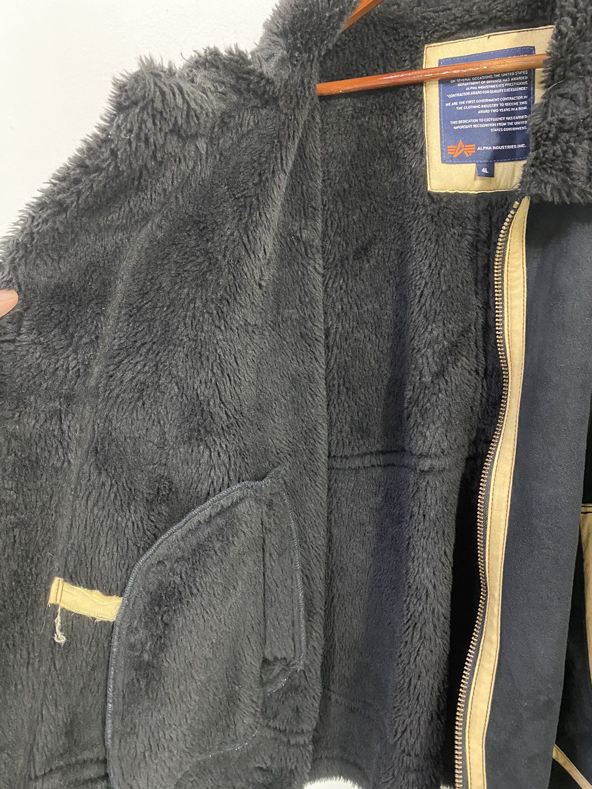 Alpha Industries Alpha Industries Sherpa B3 Flight Bomber Jacket Design Size US XXL / EU 58 / 5 - 14 Thumbnail