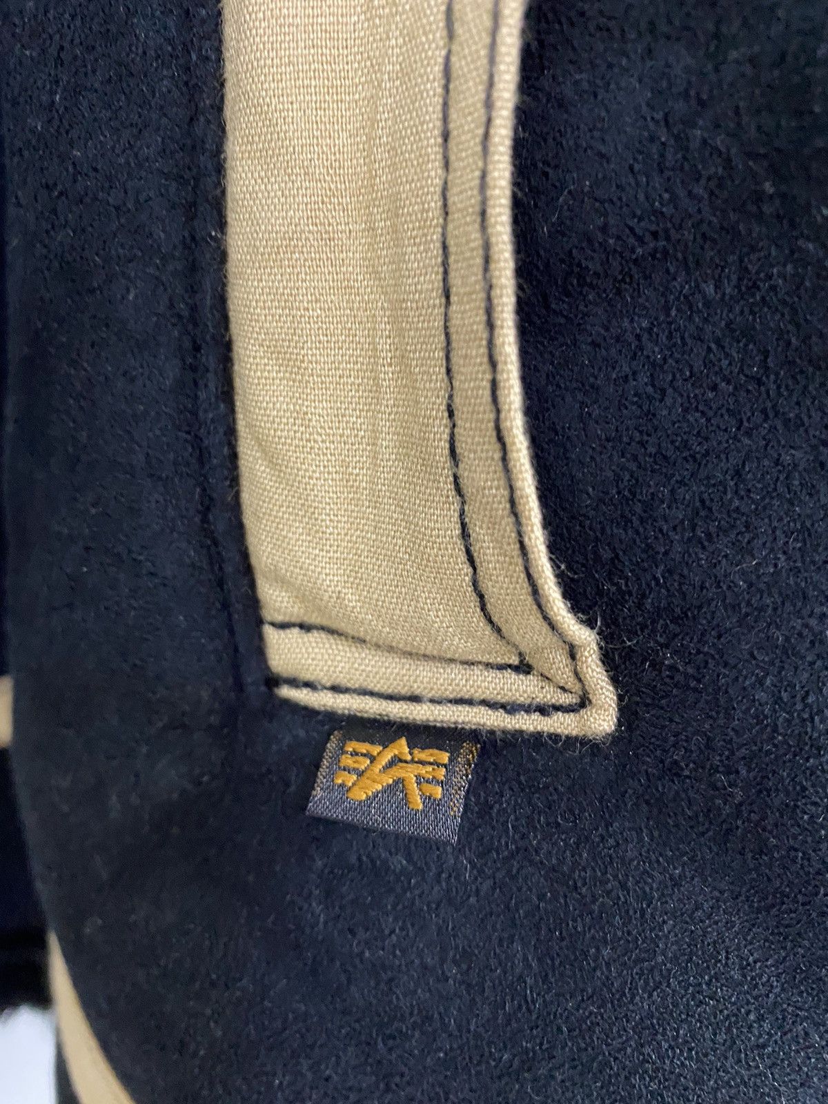 Alpha Industries Alpha Industries Sherpa B3 Flight Bomber Jacket Design Size US XXL / EU 58 / 5 - 6 Thumbnail