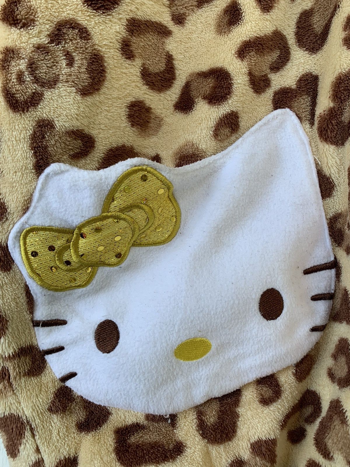 Cartoon Network × Japanese Brand 🔥Japanese Brand Hello Kitty Kimono Leapard Design Size US M / EU 48-50 / 2 - 11 Thumbnail