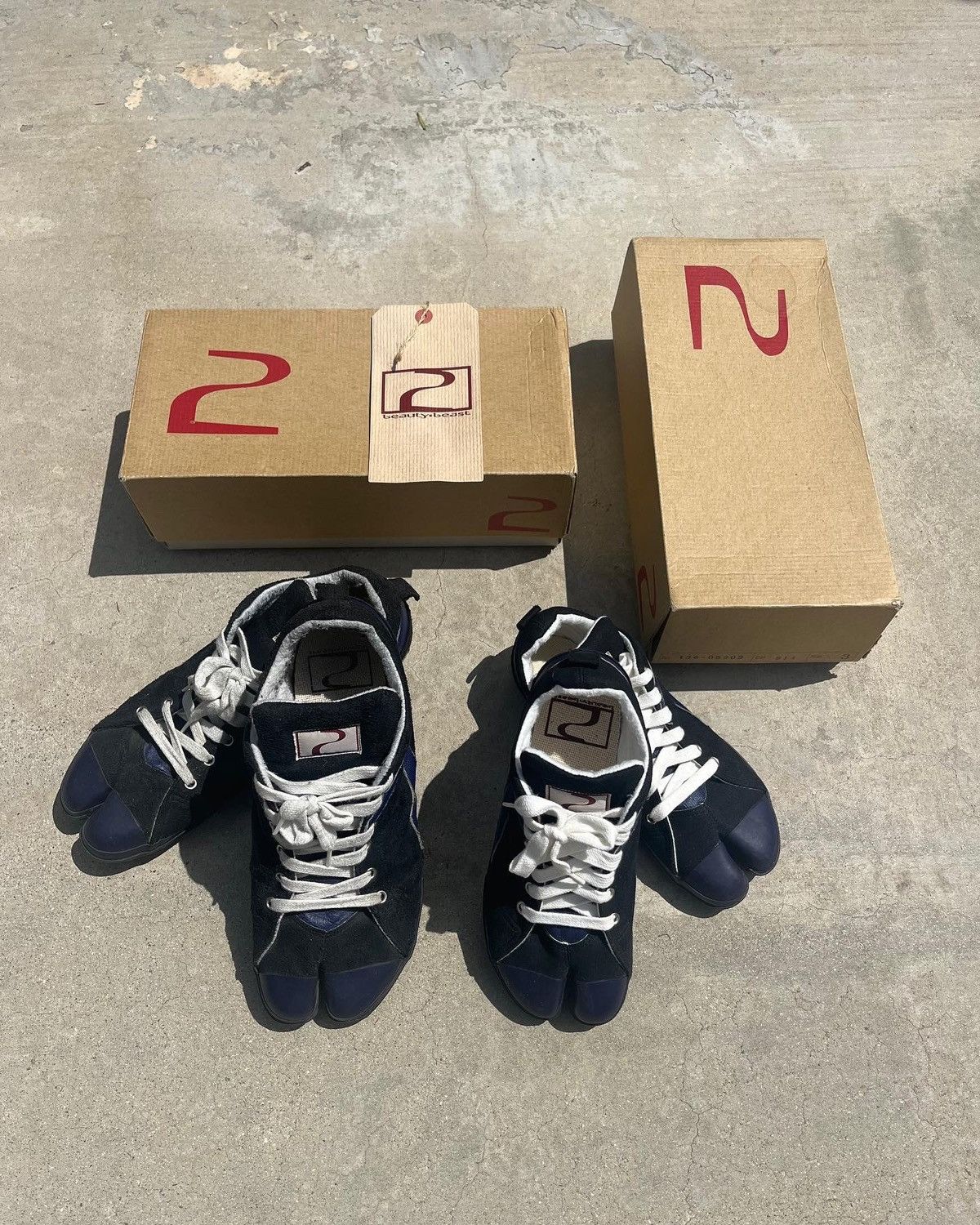 Beauty Beast beauty:beast "also" tabi sneakers (second pair) Size US 7 / EU 40 - 8 Thumbnail