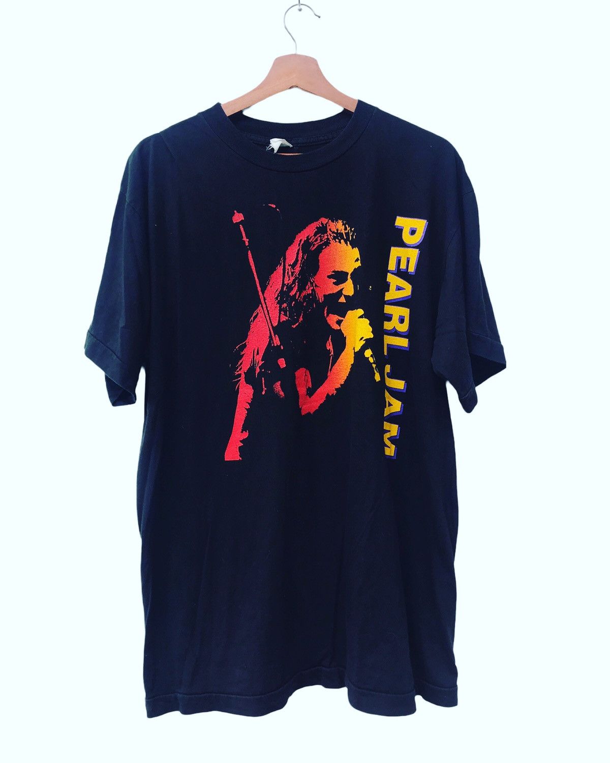 image of Band Tees x Rock Tees Vintage 90's Pearl Jam Eddie Vedder Grunge Band Tee Shirt in Black (Size XL)