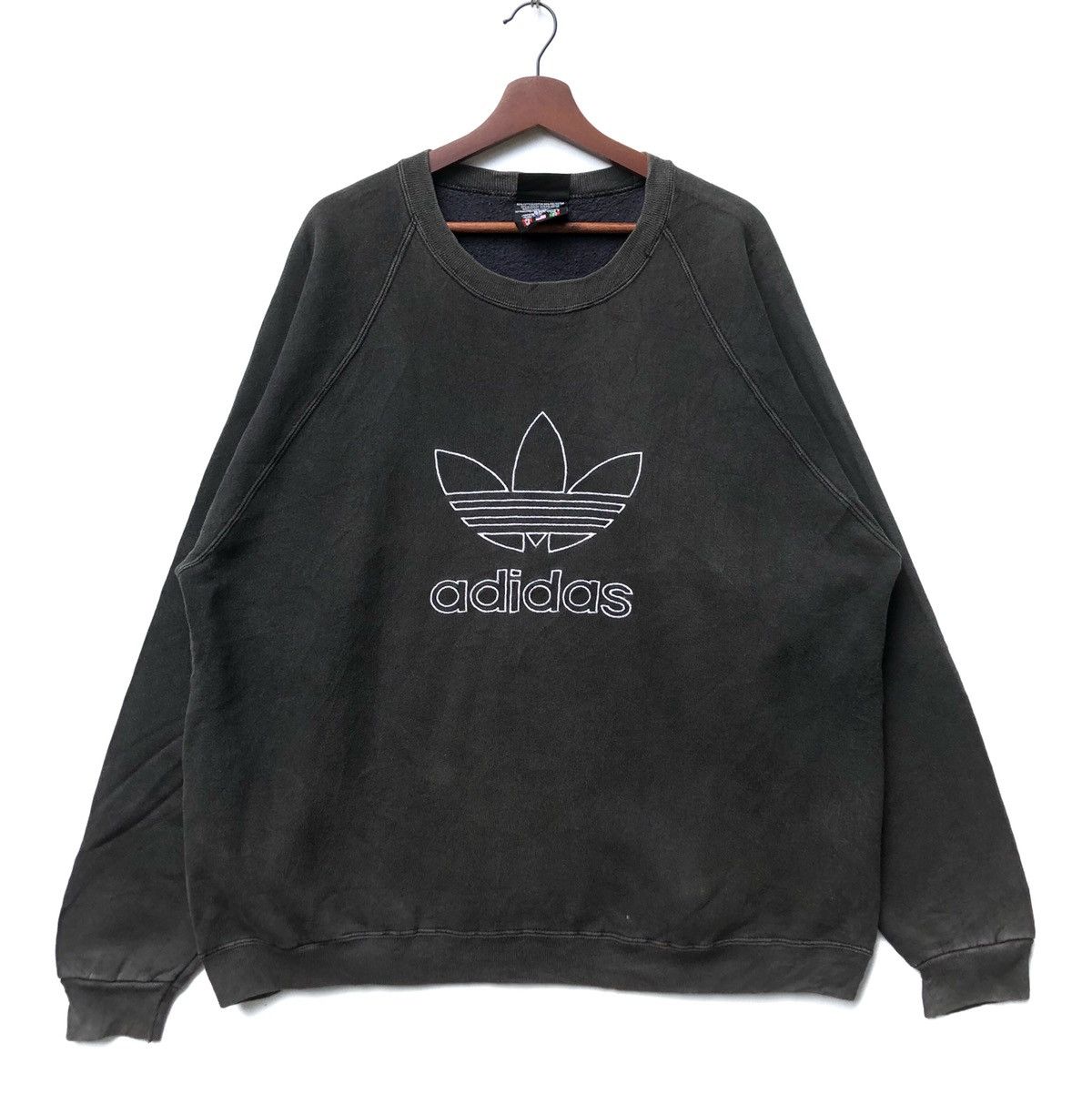 Adidas Vintage Adidas Trefoil Crewneck Size US L / EU 52-54 / 3 - 1 Thumbnail