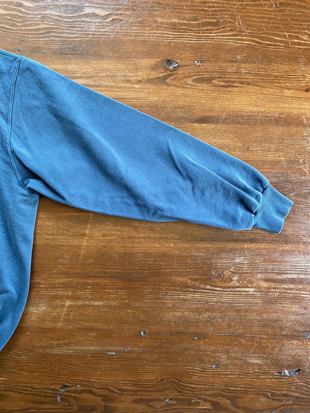 Champion Vintage 90’s Champion Grayish Blue Crewneck Sweatshirt Size US XL / EU 56 / 4 - 11 Thumbnail