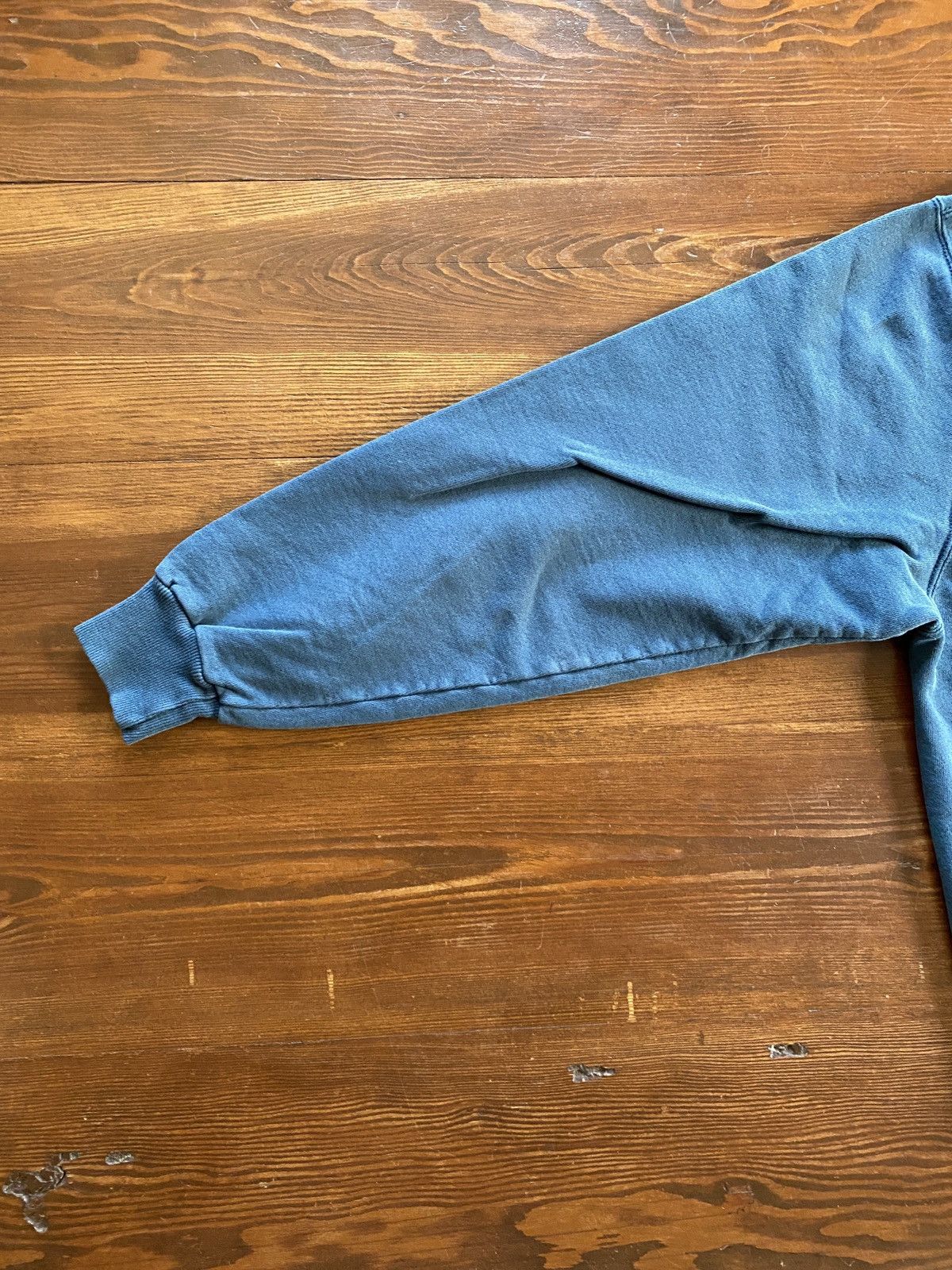 Champion Vintage 90’s Champion Grayish Blue Crewneck Sweatshirt Size US XL / EU 56 / 4 - 12 Thumbnail