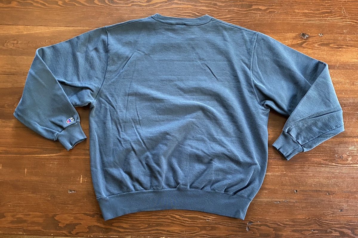 Champion Vintage 90’s Champion Grayish Blue Crewneck Sweatshirt Size US XL / EU 56 / 4 - 10 Thumbnail