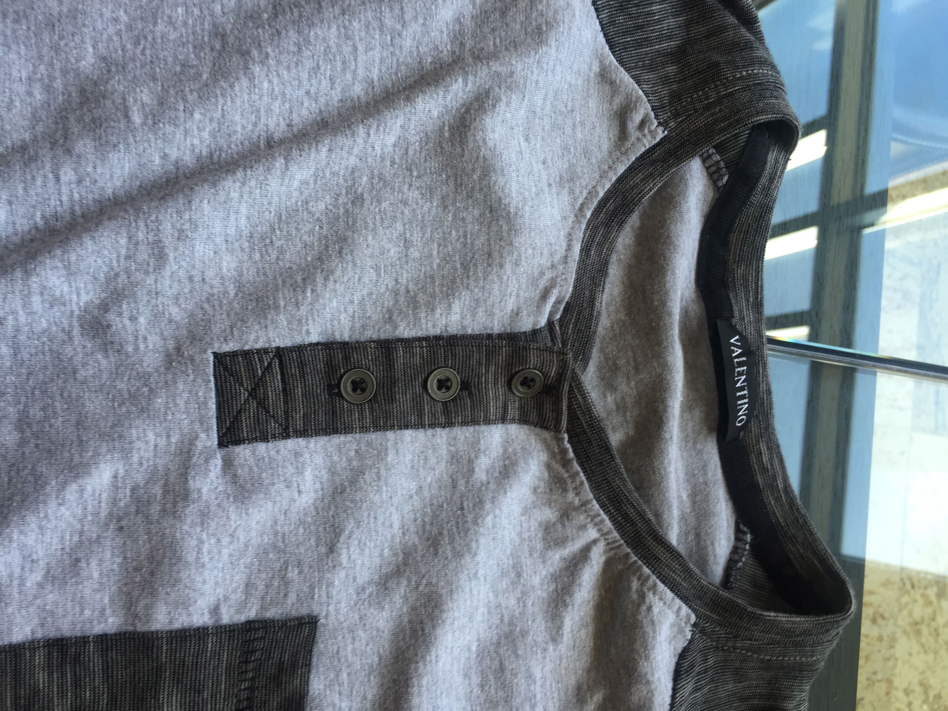 Valentino Raglan Sleeve Henley Size US M / EU 48-50 / 2 - 7 Thumbnail