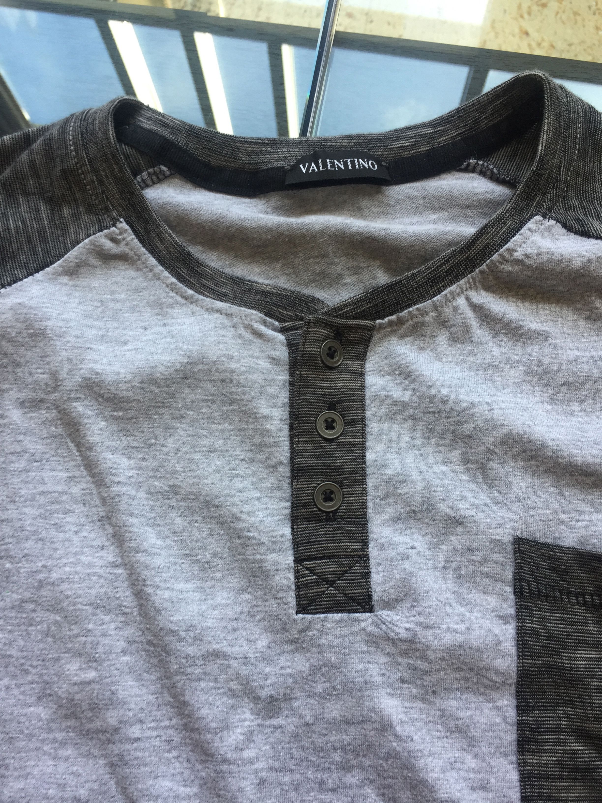 Valentino Raglan Sleeve Henley Size US M / EU 48-50 / 2 - 12 Thumbnail