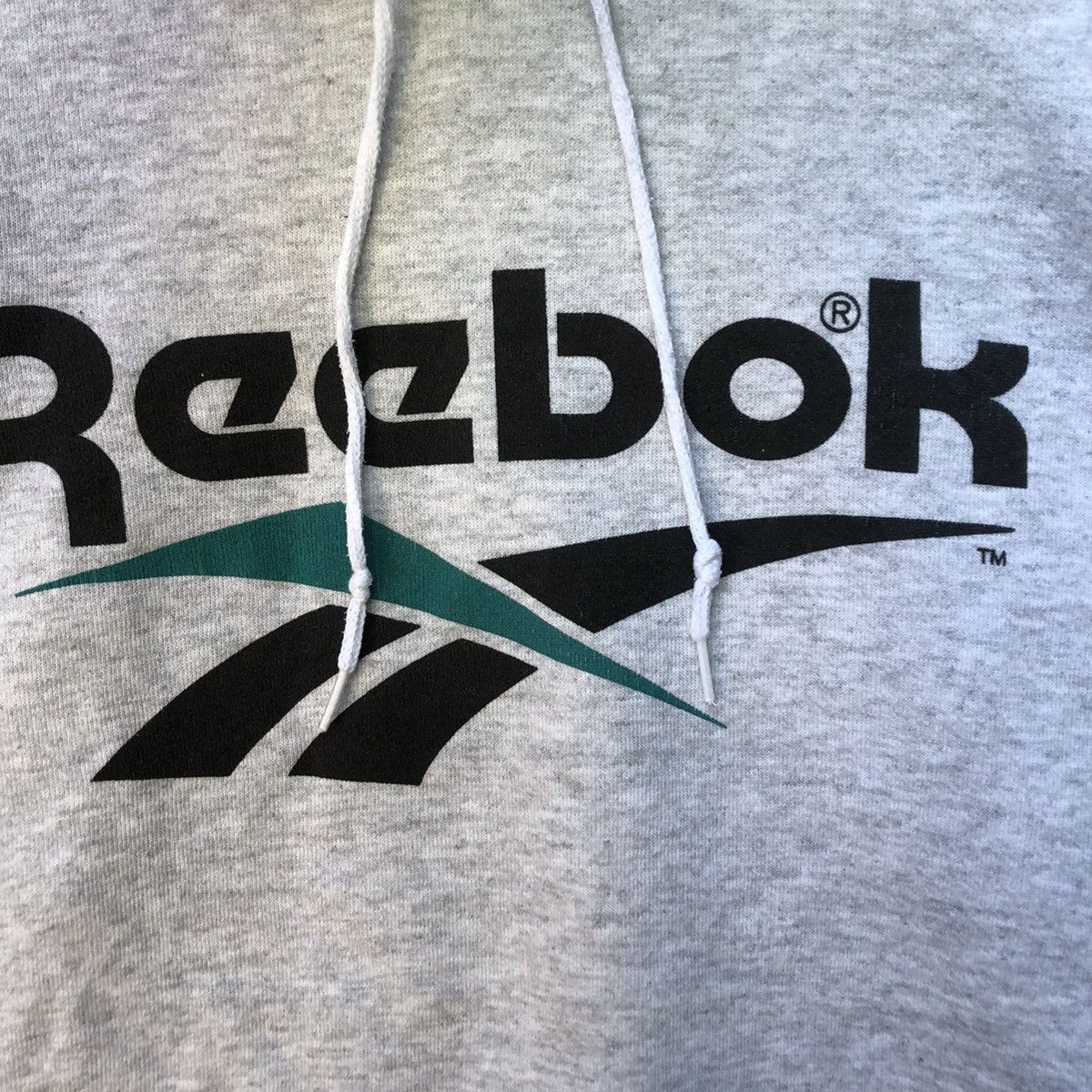 Reebok × Vintage Vintage 90s Reebok Sportswear Hoodie Sweater Size US M / EU 48-50 / 2 - 2 Thumbnail