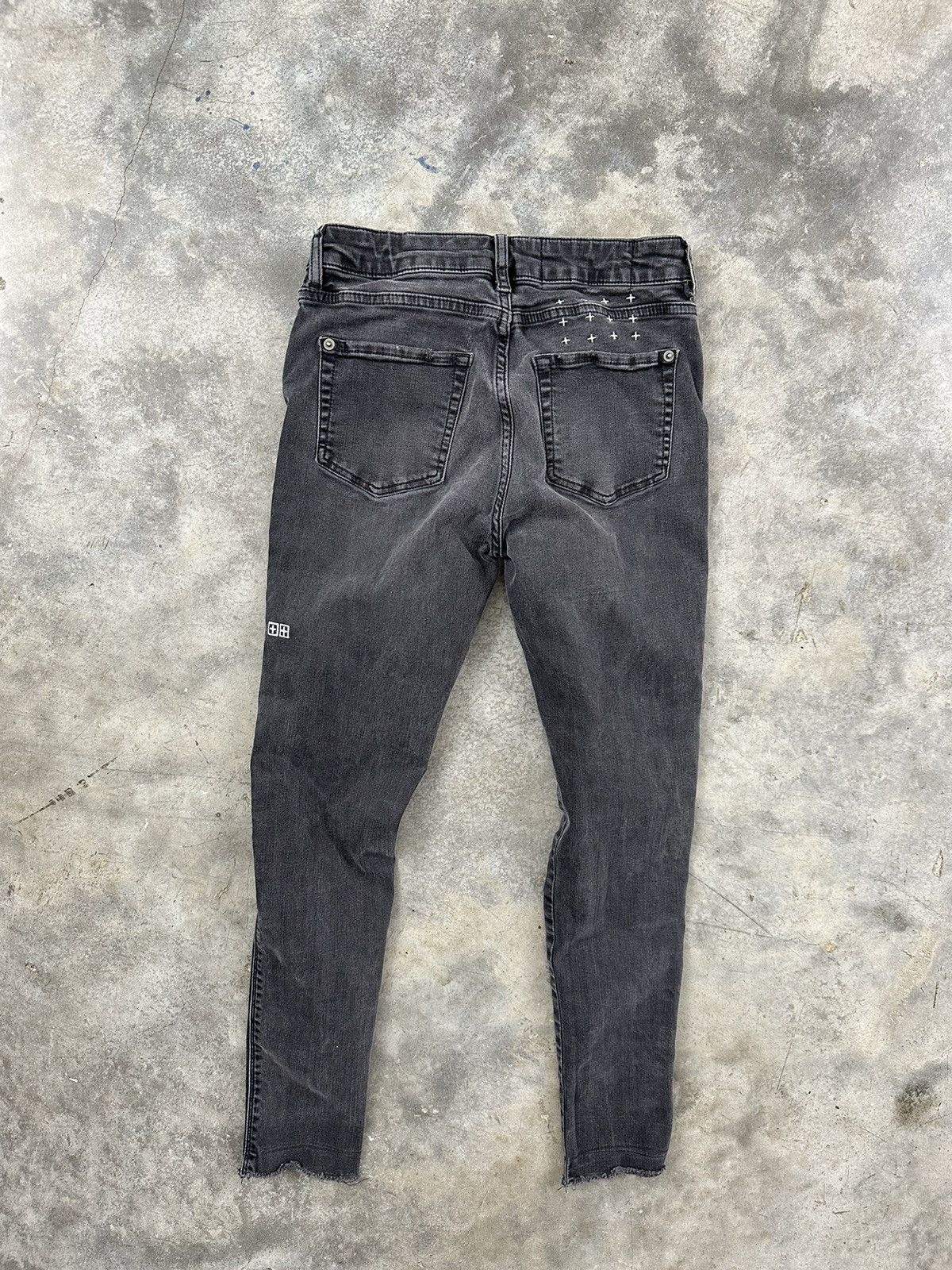 image of Ksubi Van Winkle Distressed Skinny Jeans Sz. 28 ++ Black in Grey, Men's