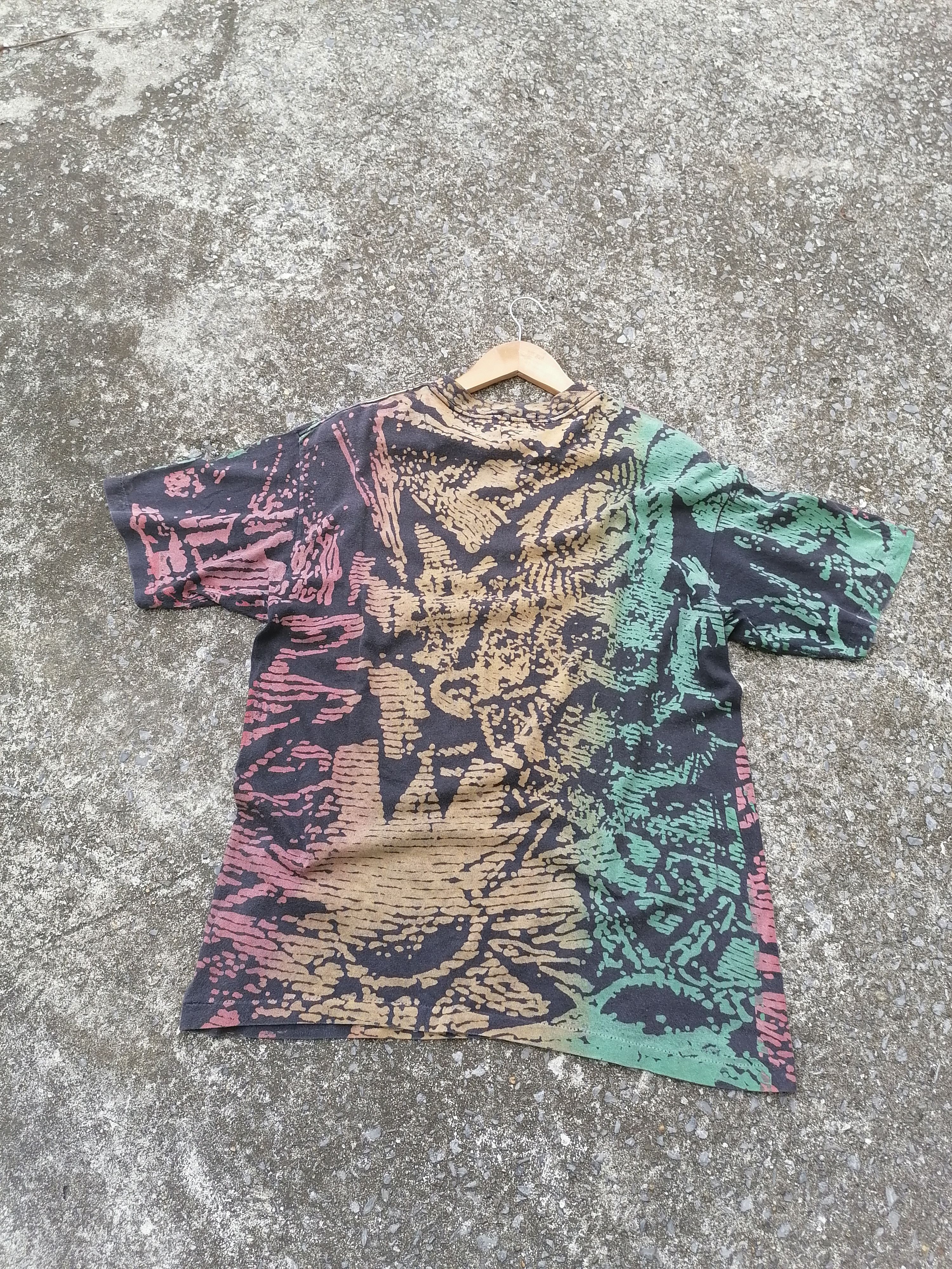 Vintage Vintage Larkins Bob Marley Colour Overprint Tee Size US L / EU 52-54 / 3 - 3 Thumbnail