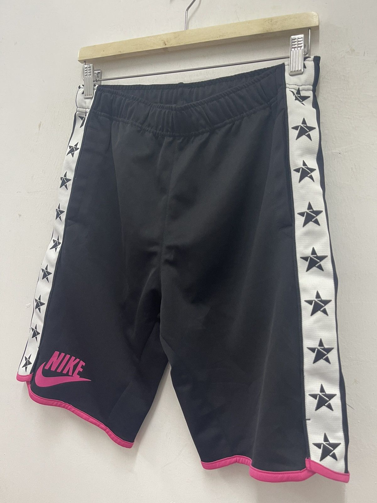 Nike Rare NIKE Swoosh Side Taped Short Size US 32 / EU 48 - 2 Thumbnail