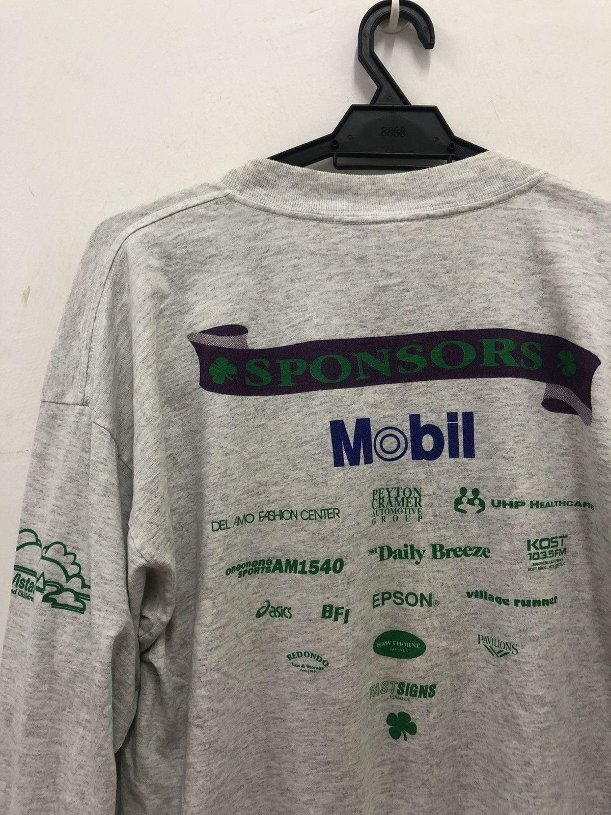 Vintage Rare Vintage MOBIL St Patrick’s Day Vistas 1998 Promo Tee Size US XL / EU 56 / 4 - 6 Thumbnail