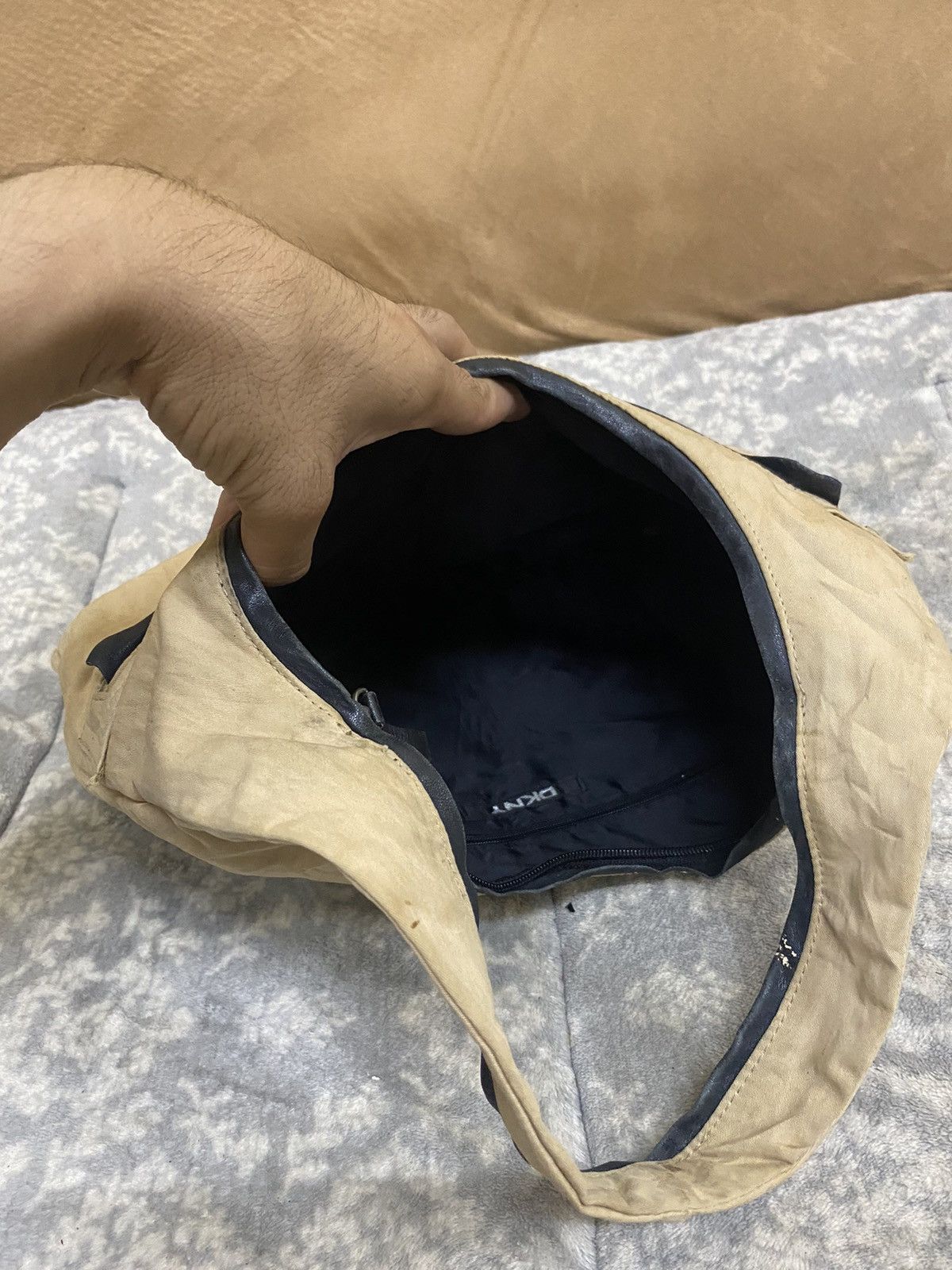DKNY Steals💥 DKNY Shoulder Bag Size ONE SIZE - 11 Thumbnail