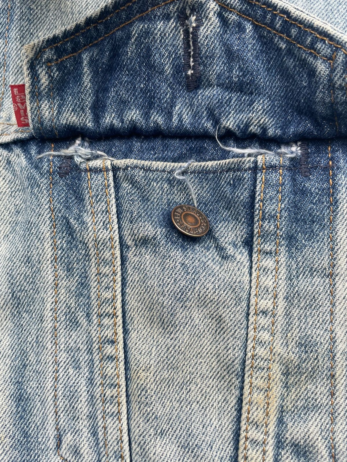 Levi's Vintage 1993 Levis 70506 Denim Jacket Size US L / EU 52-54 / 3 - 19 Thumbnail