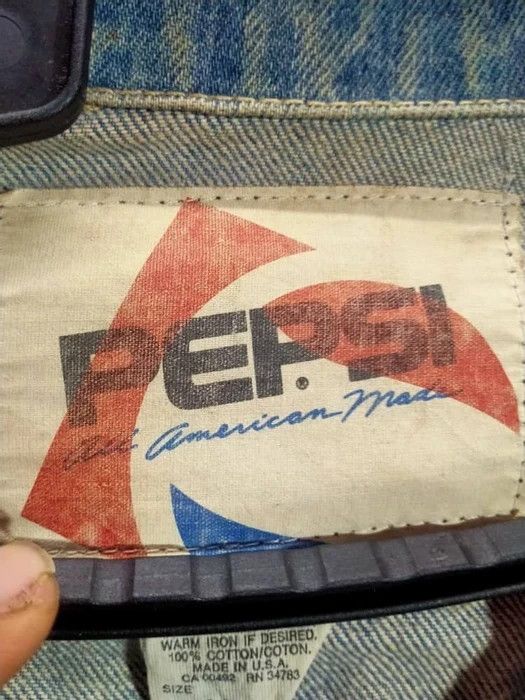 Pepsi VINTAGE PEPSI WITH CUSTOM PAINTED"GARFIELD" DENIM JACKET Size US S / EU 44-46 / 1 - 7 Thumbnail