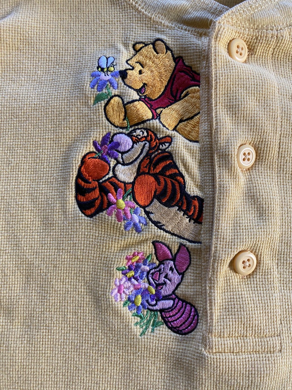 Disney Vintage 90’s Winnie the Pooh Textured Henley Ringer Tee Size US S / EU 44-46 / 1 - 3 Thumbnail
